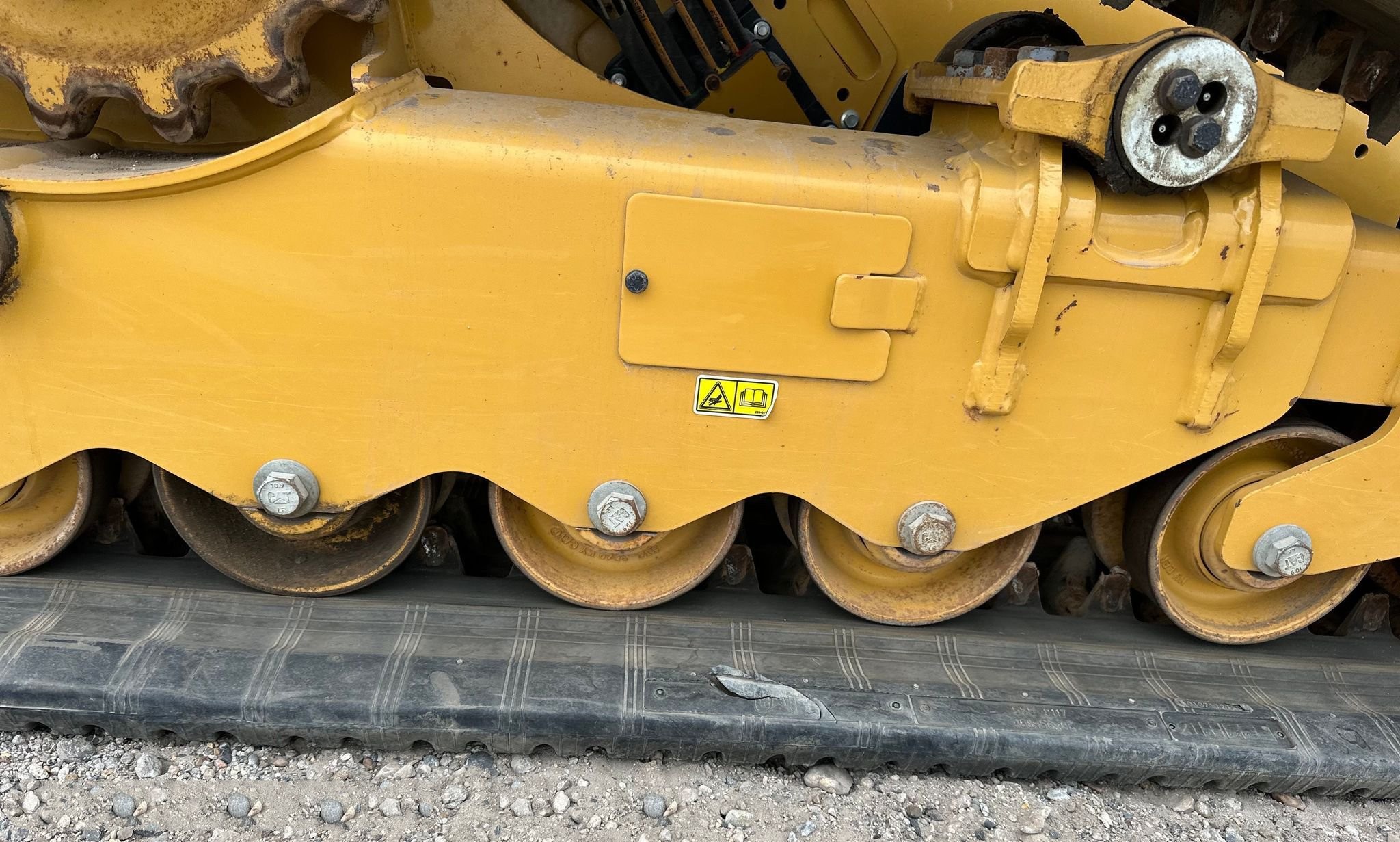 gallery 2022 Caterpillar 289D3 tracked skid steer loader