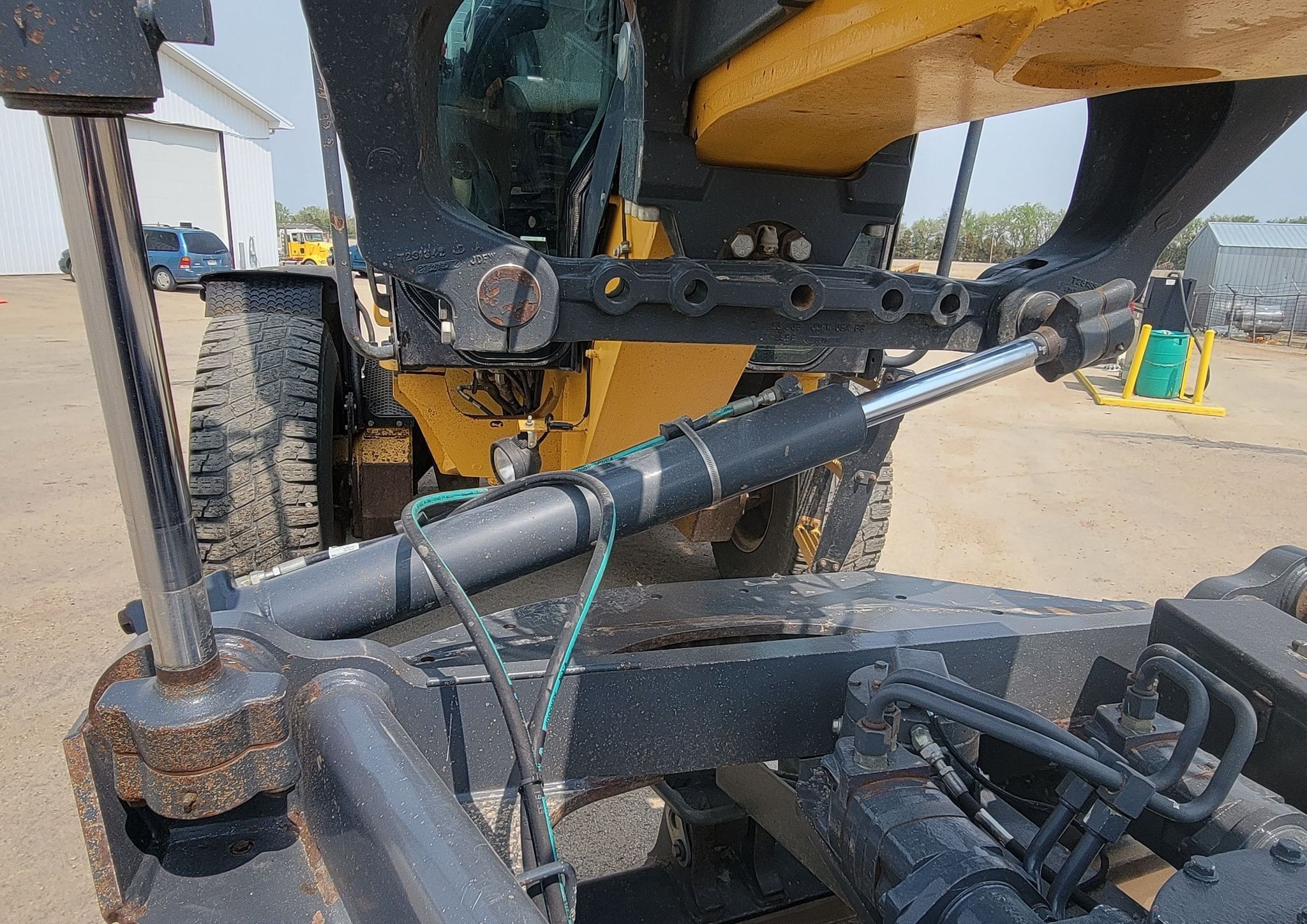 gallery 2016 John Deere 772GP motor grader