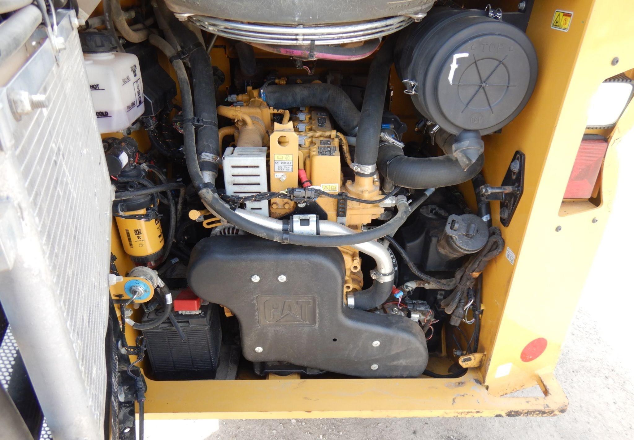 gallery 2019 Caterpillar 279D3 tracked skid steer loader
