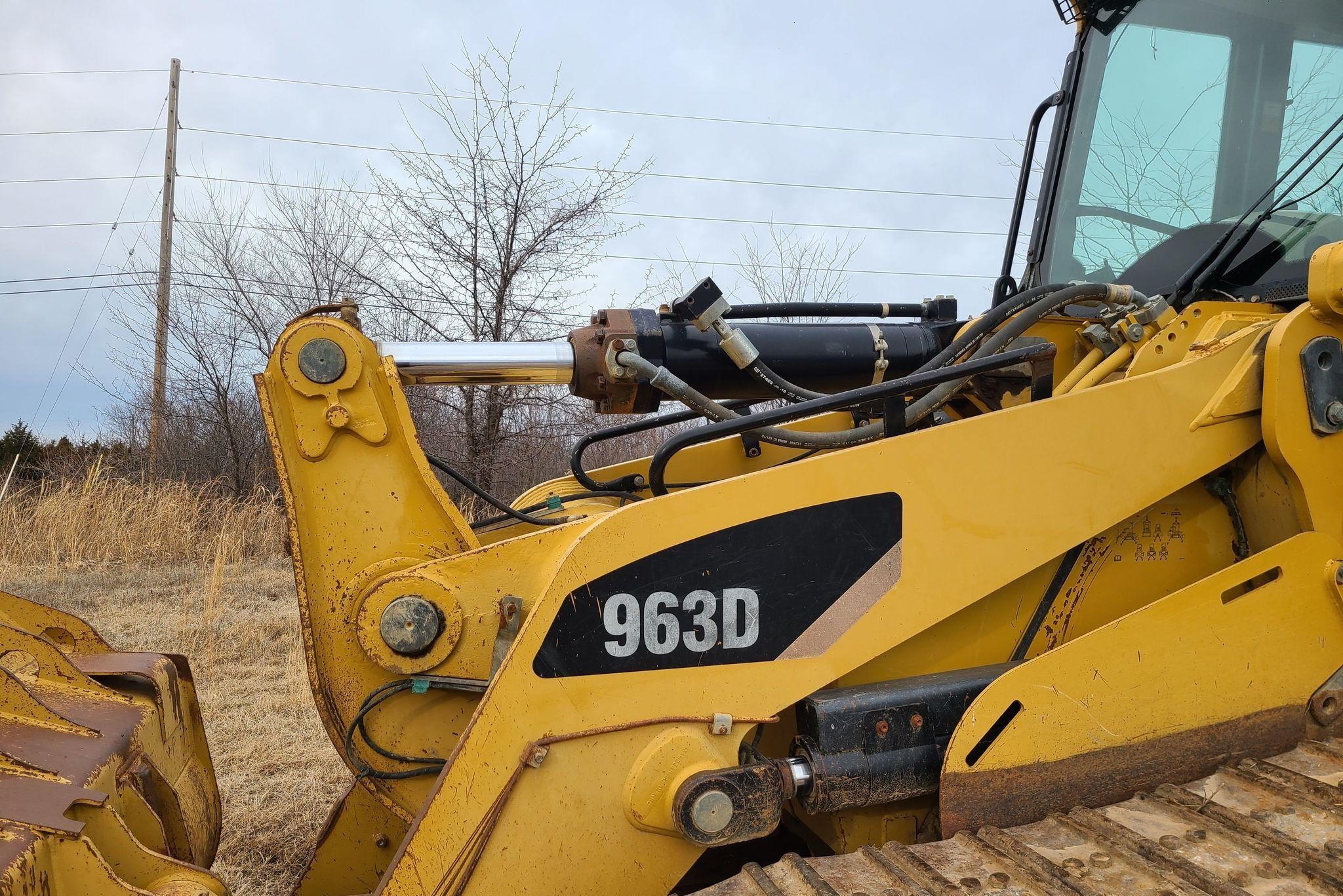 gallery 2010 Caterpillar 963D track loader