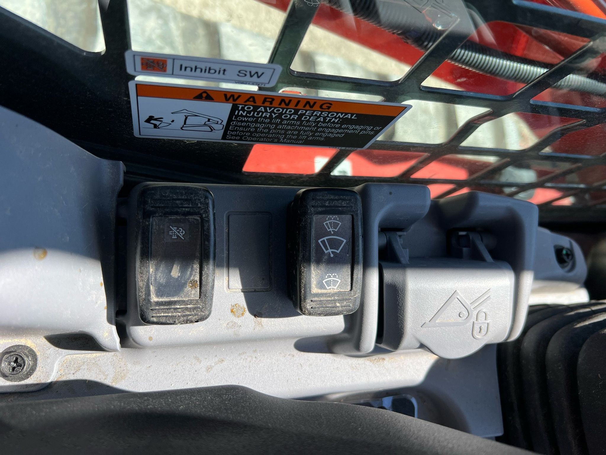 gallery 2022 Kubota SVL75-2 tracked skid steer loader