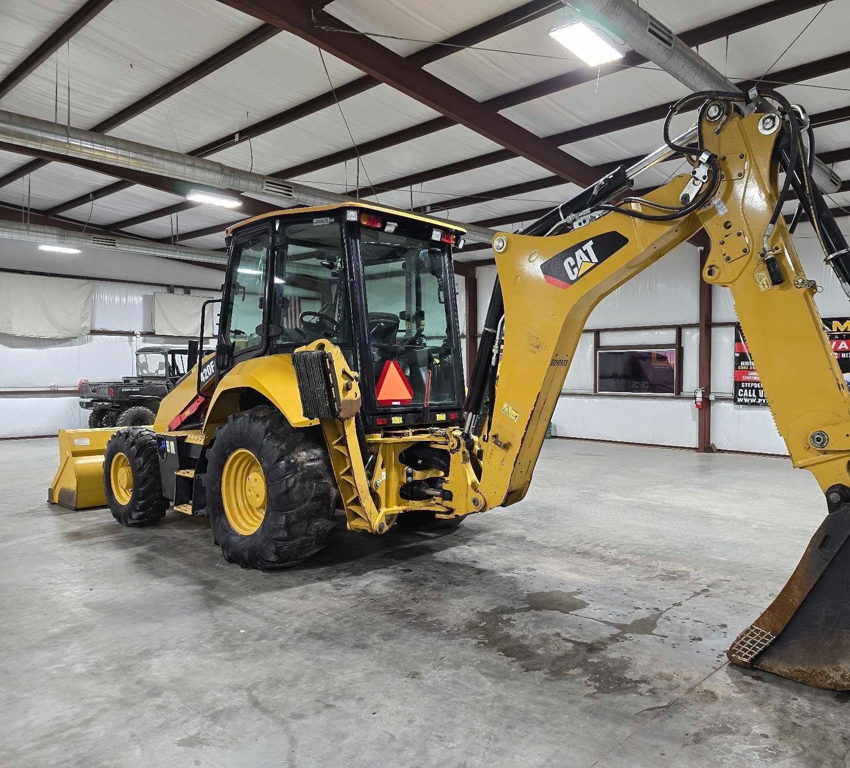 gallery 2017 Caterpillar 420F2  Backhoe