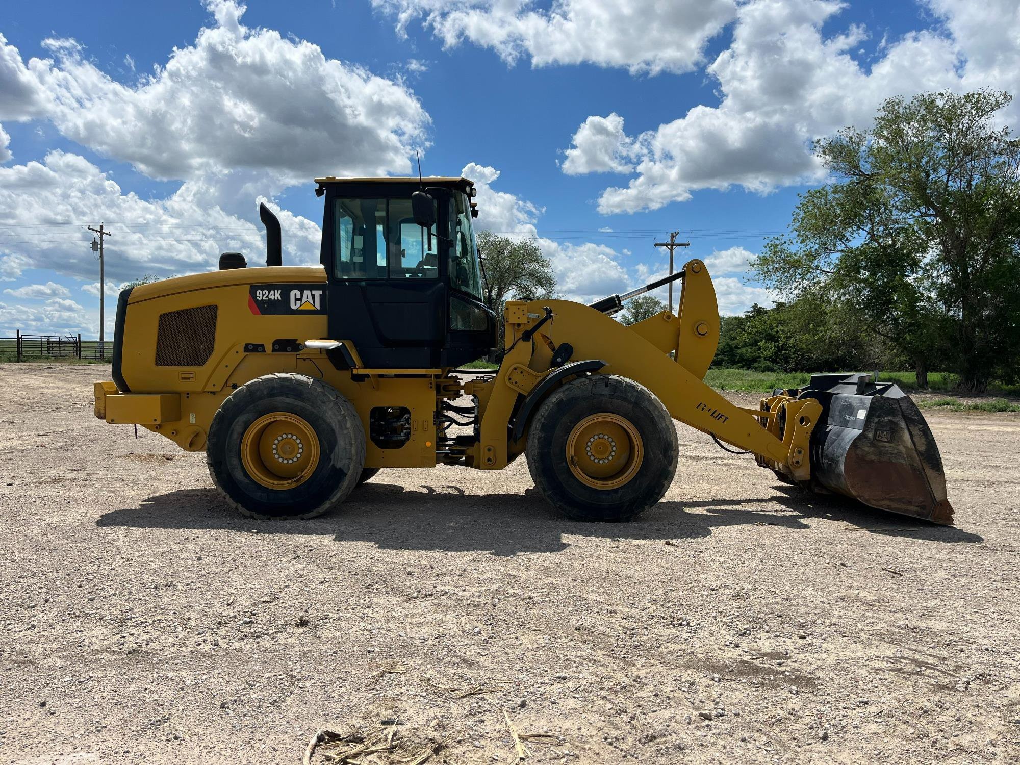 gallery 2015 Caterpillar 924K High Lift Wheel Loader