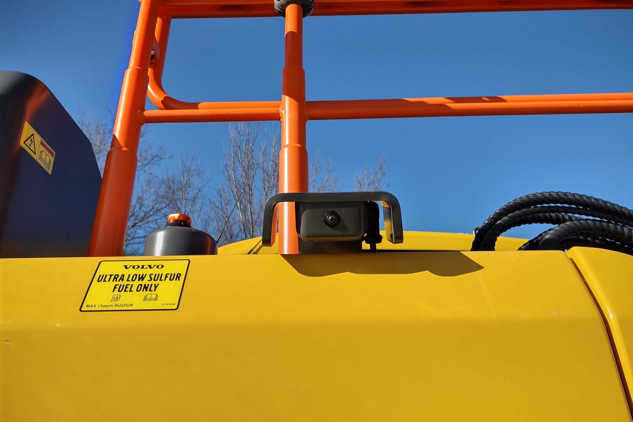 gallery 2021 Volvo ECR145EL excavator