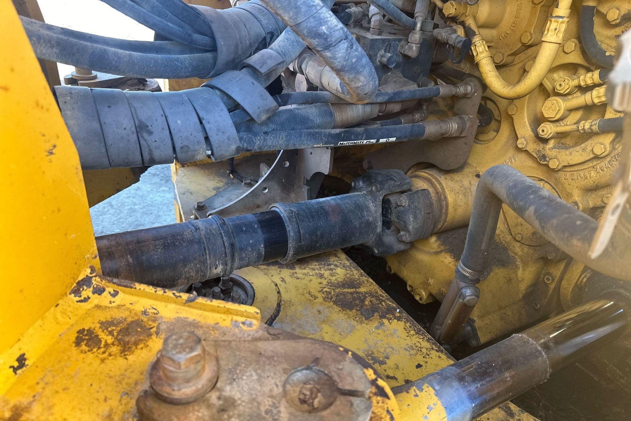gallery 2006 John Deere 844J wheel loader