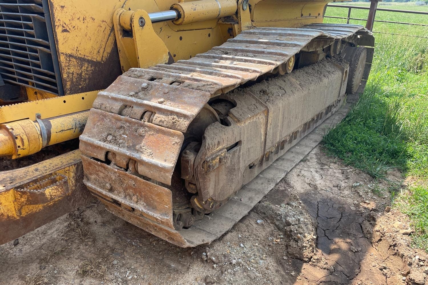 gallery 2007 John Deere 850J LT Dozer WMulti-Shank Ripper
