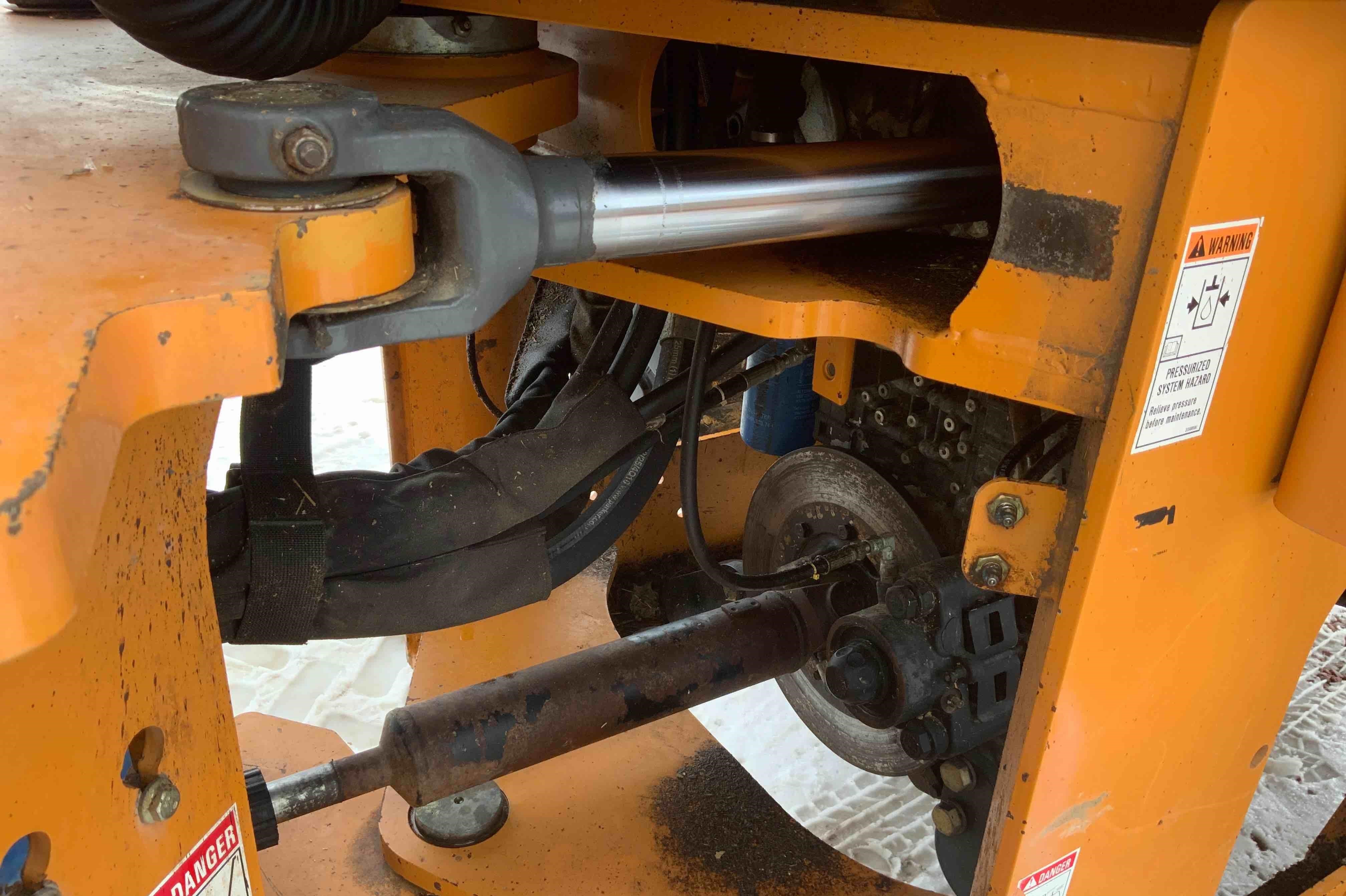 gallery 2012 Case 621F Wheel Loader