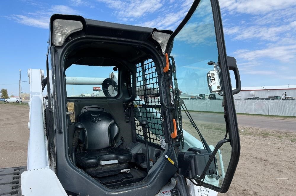 gallery 2019 Bobcat T770 Compact Track Loader