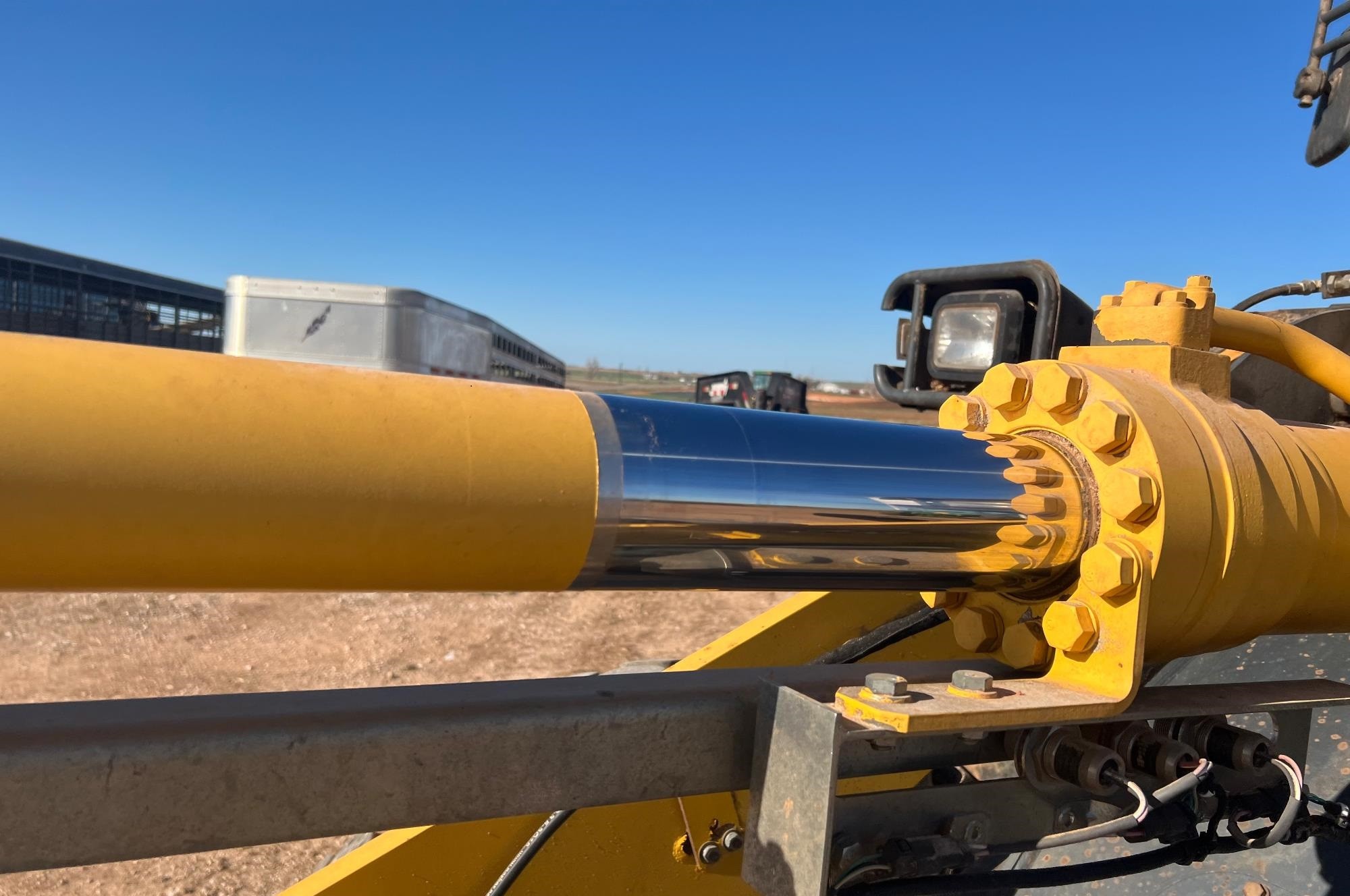 gallery 2016 Komatsu WA270-8 Wheel Loader WAttachments