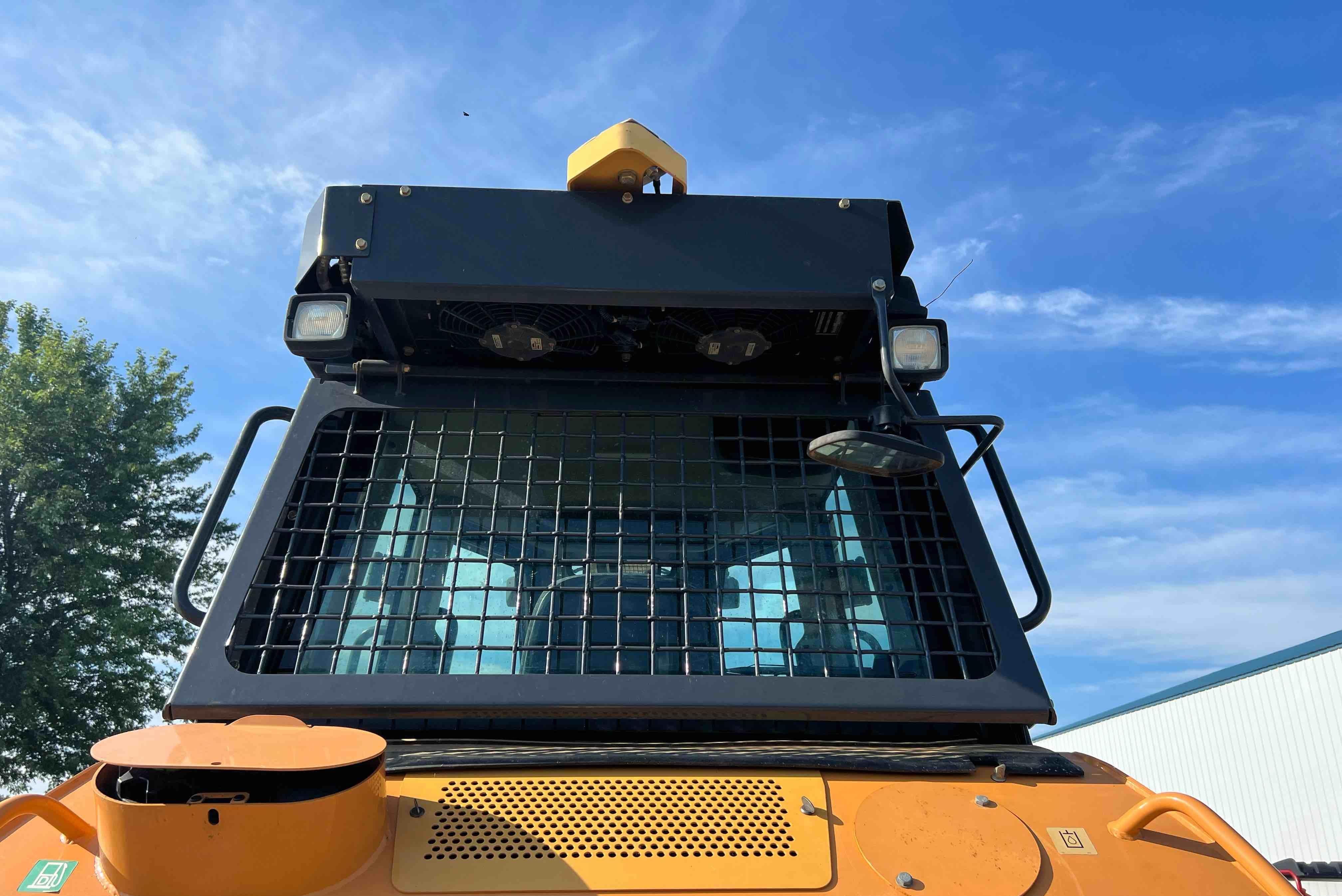 gallery 2017 Case 1150M LGP Crawler Dozer