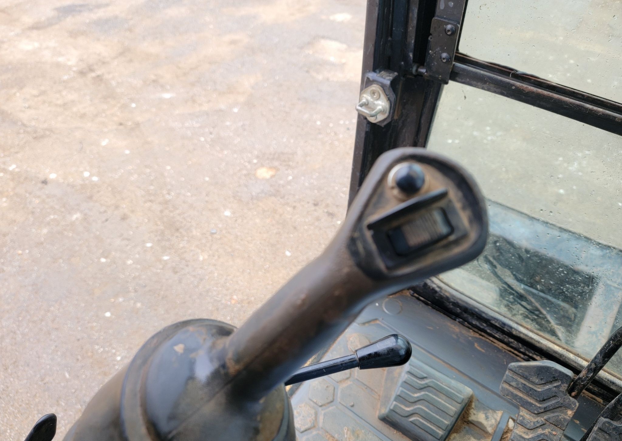 gallery 2014 Caterpillar 308E2 CR mini excavator