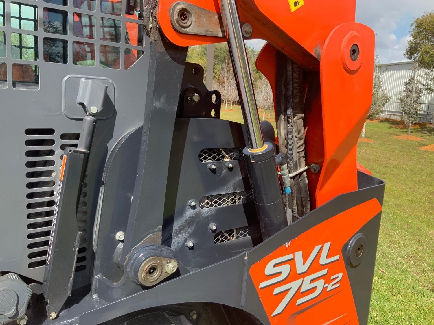 gallery 2018 Kubota SVL75-2 Compact Track Loader