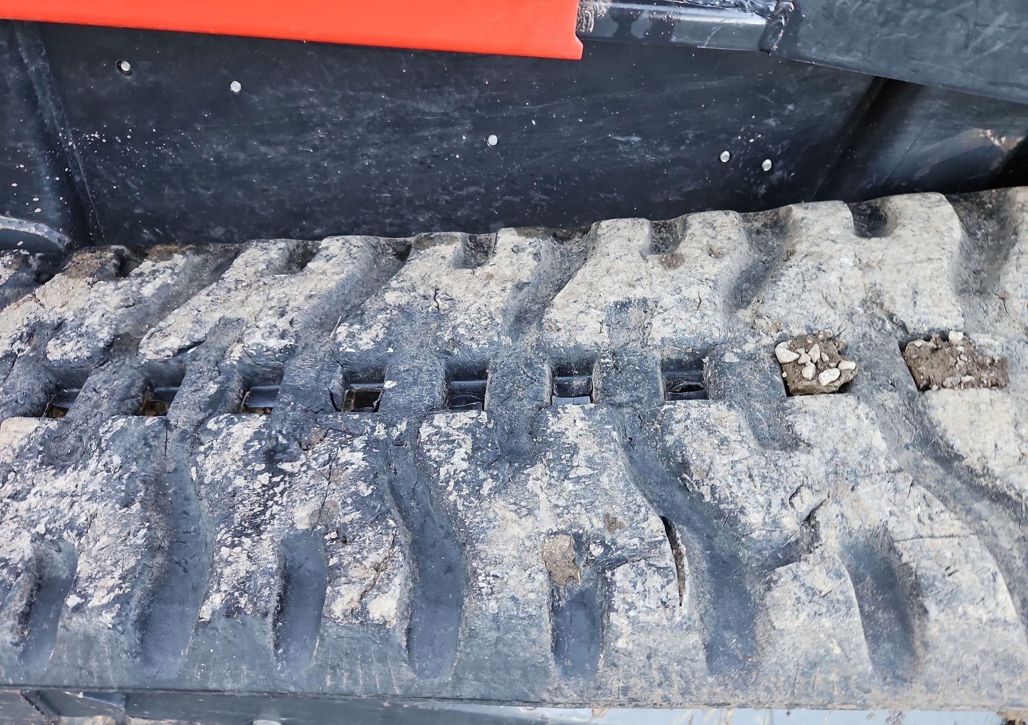 gallery 2022 Kubota SVL97-2 tracked skid steer loader
