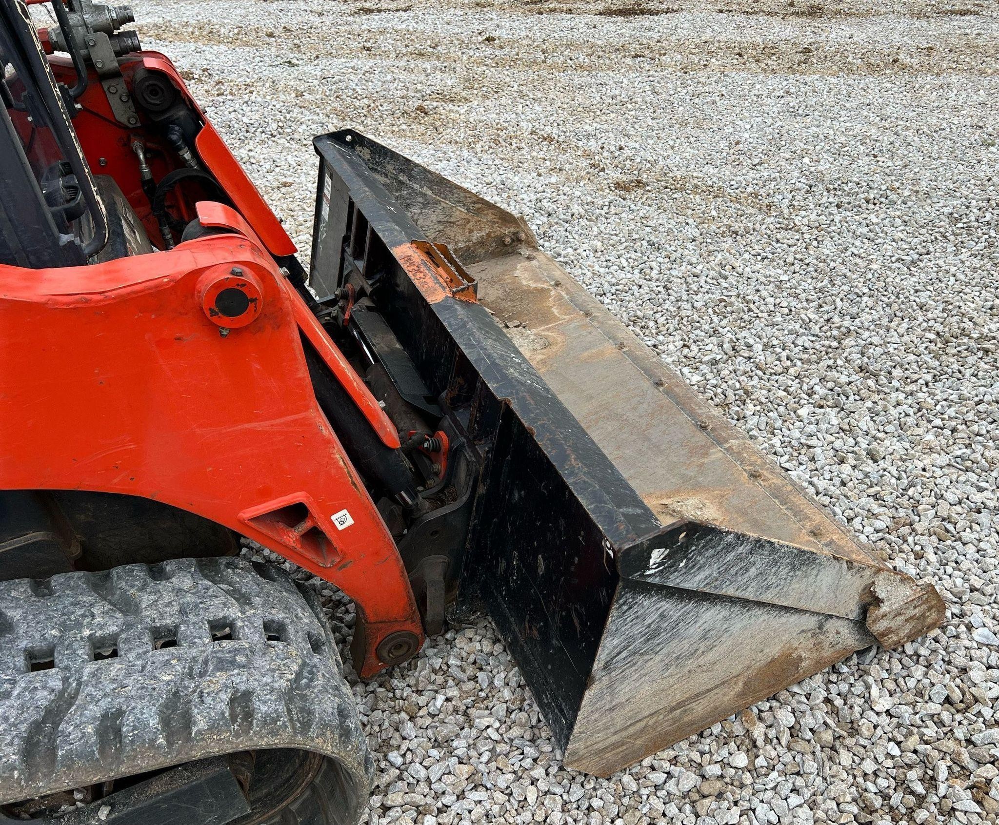 gallery 2019 Kubota SVL95-2S tracked skid steer loader