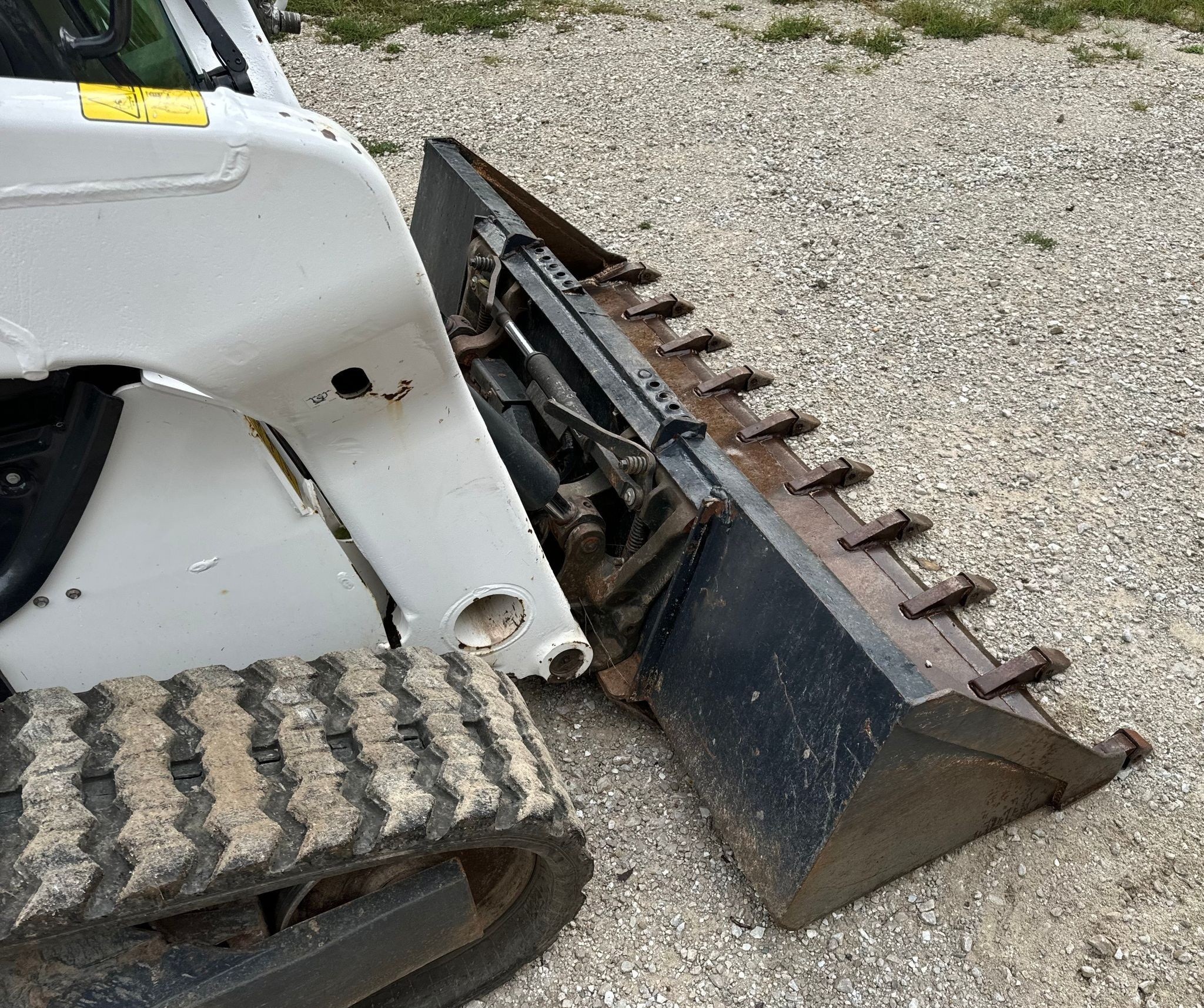 gallery 2022 Bobcat T76 R-Series tracked skid steer loader