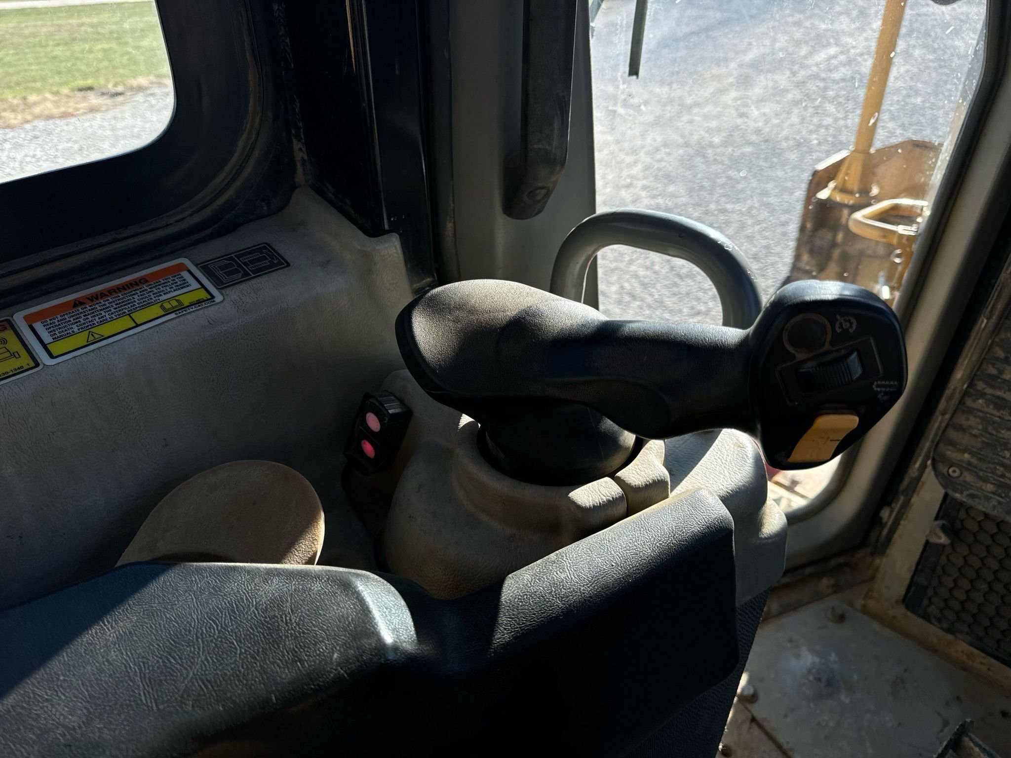 gallery 2011 Caterpillar D6T XL dozer