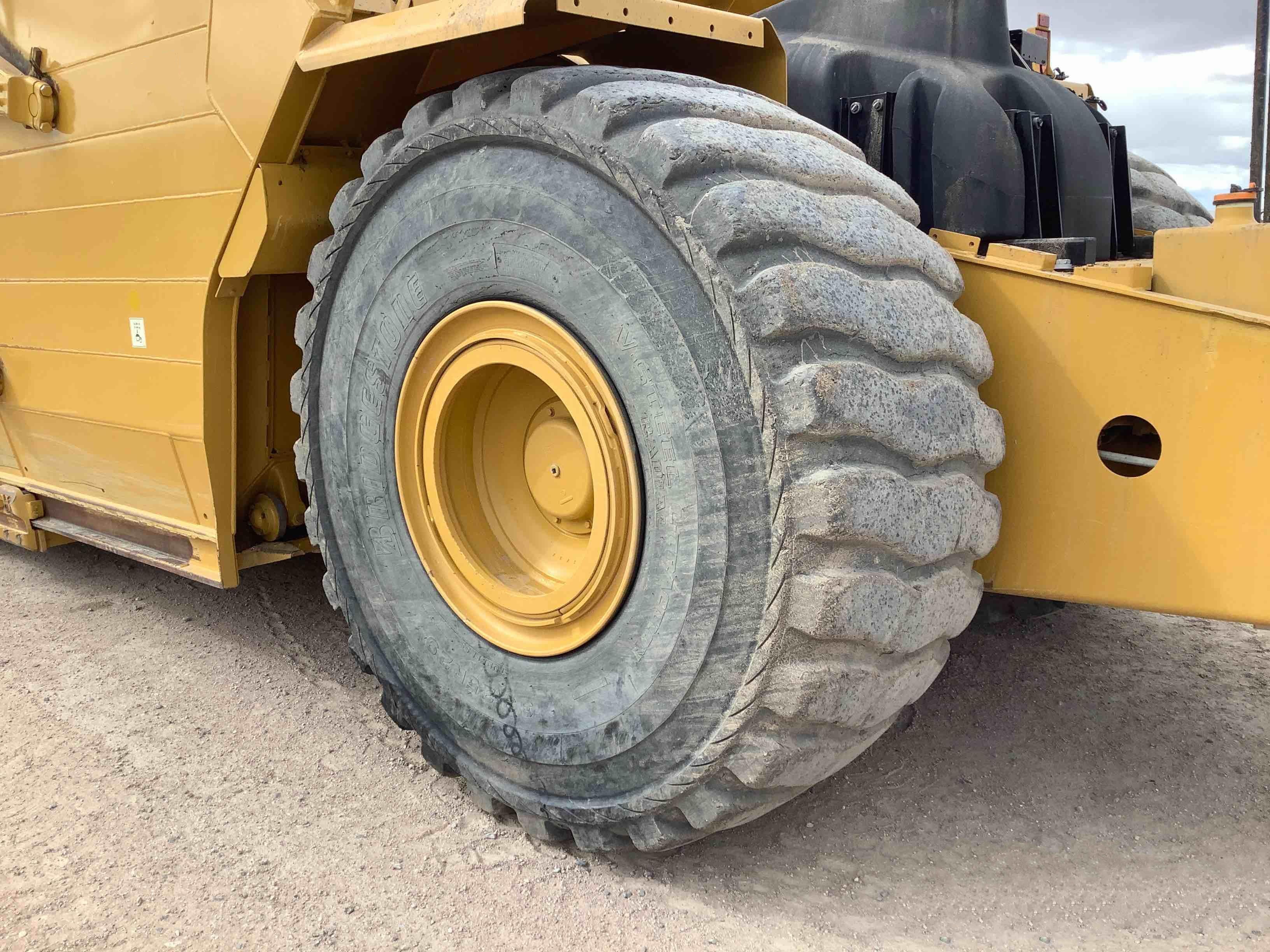 gallery 2017 Caterpillar 623K Self Propelled Elevating Scraper