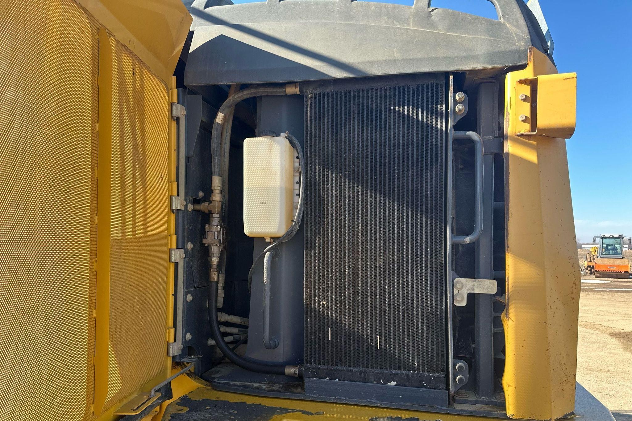 gallery 2006 John Deere 844J wheel loader