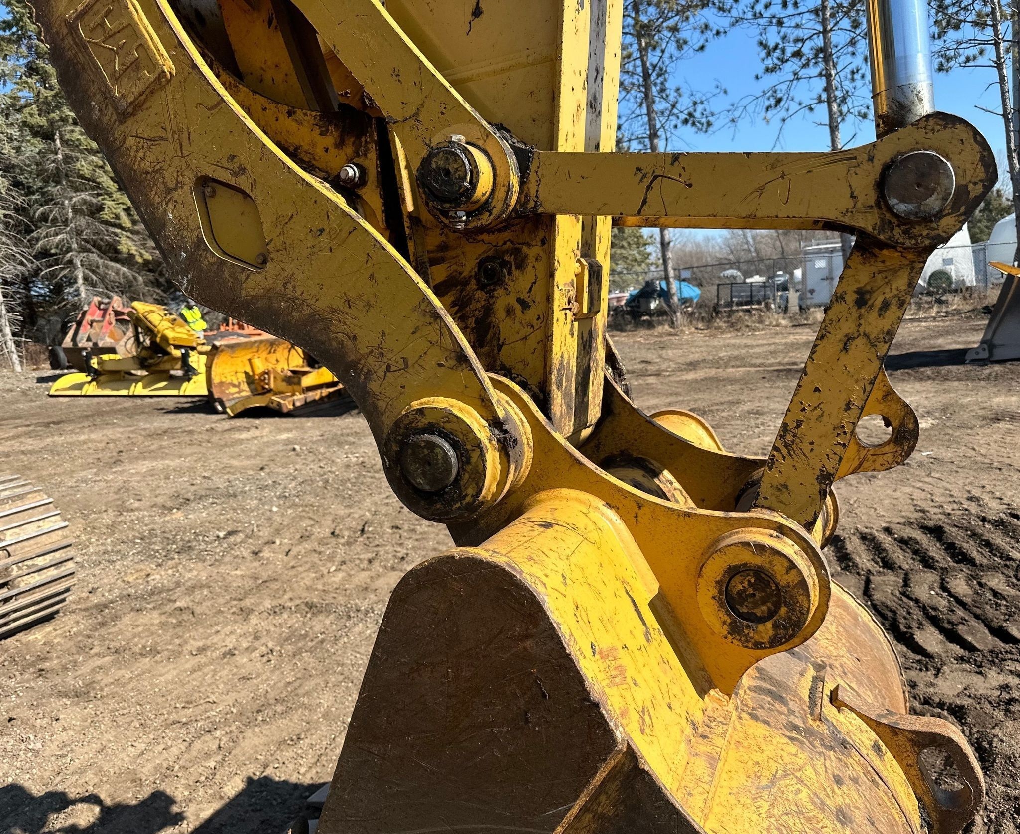 gallery 2015 Caterpillar 323FL excavator