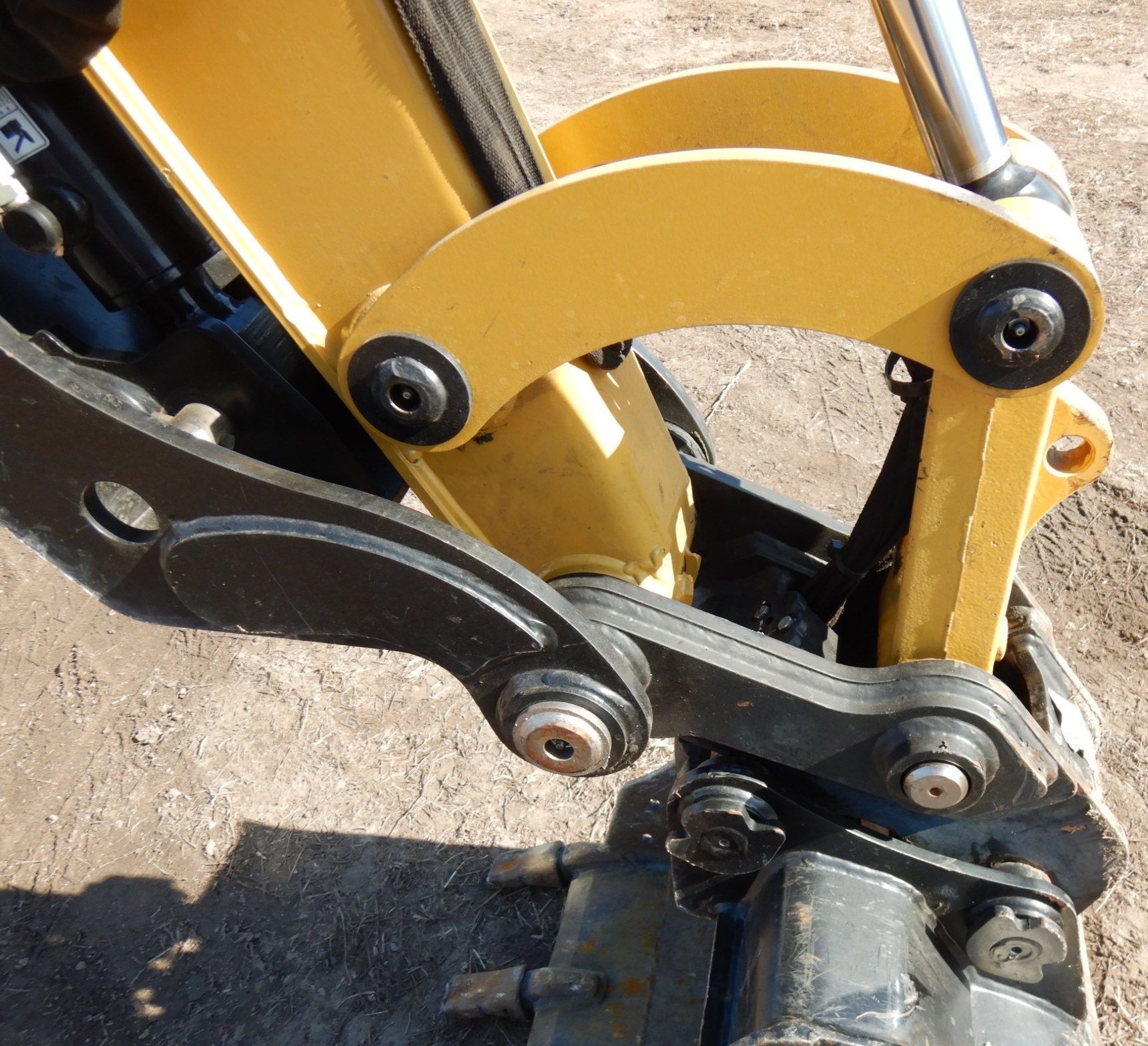 gallery 2018 Caterpillar 305E2 mini excavator