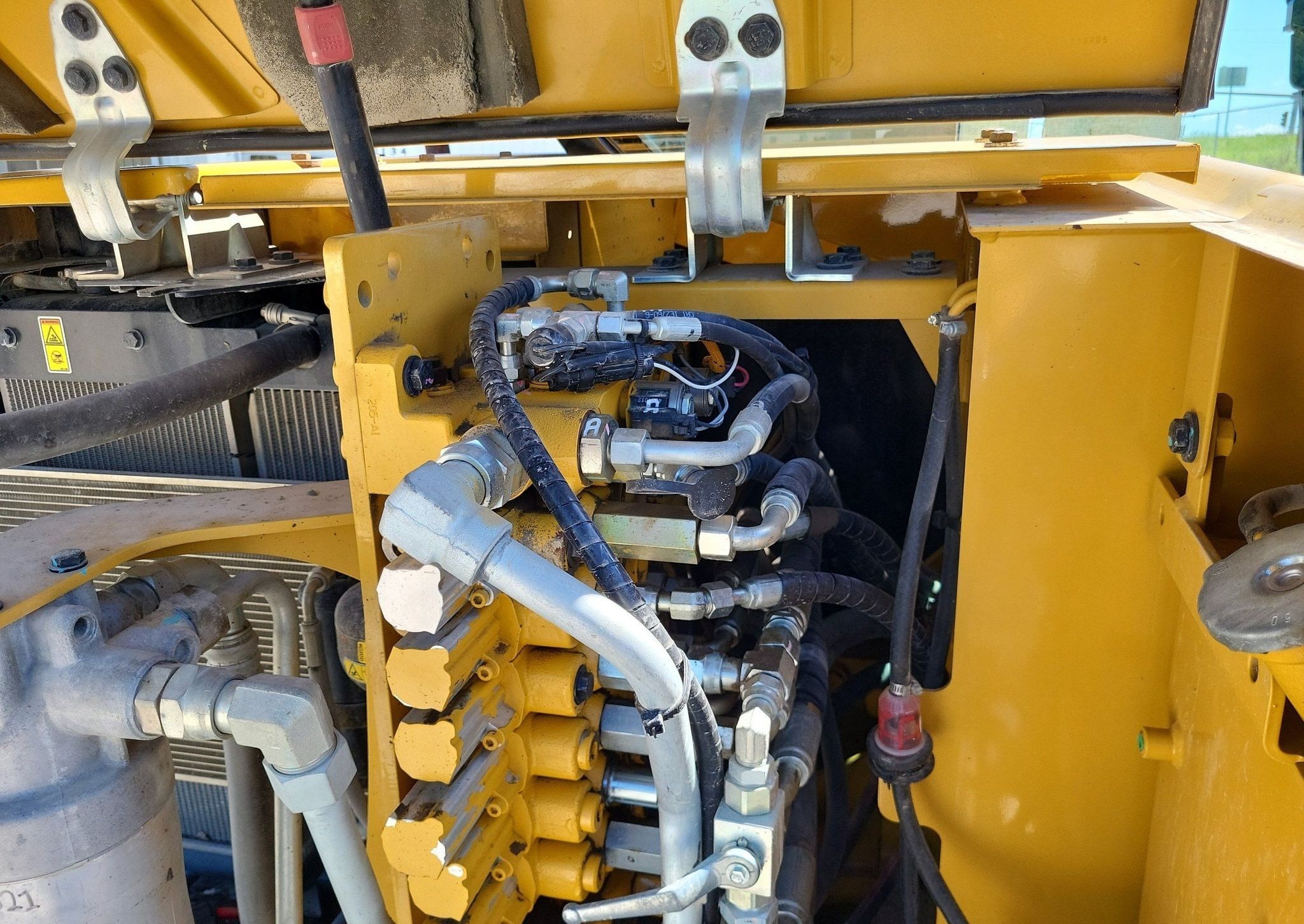 gallery 2014 Caterpillar 308E2 CR mini excavator