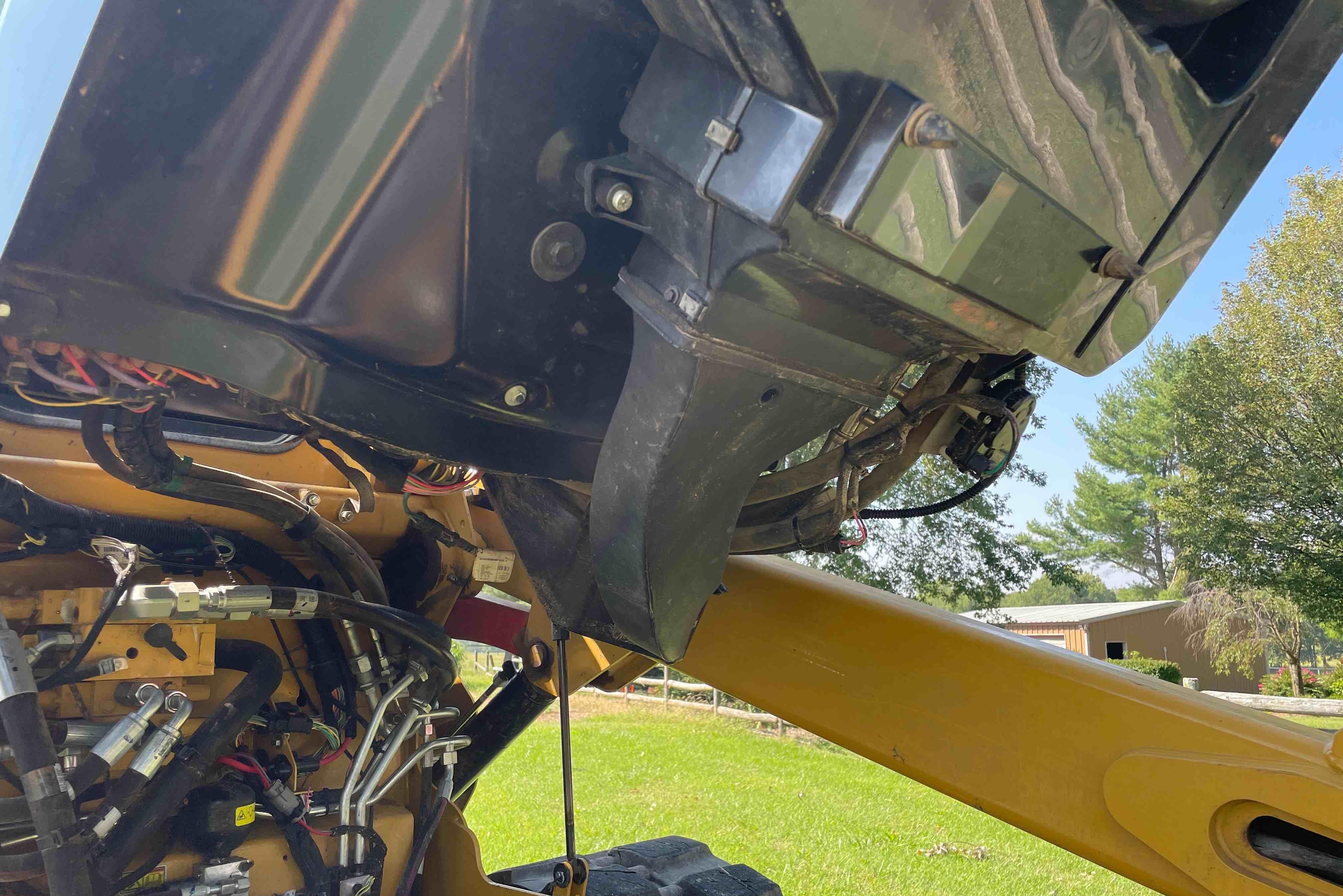gallery 2019 Caterpillar 299D2 Compact Track Loader
