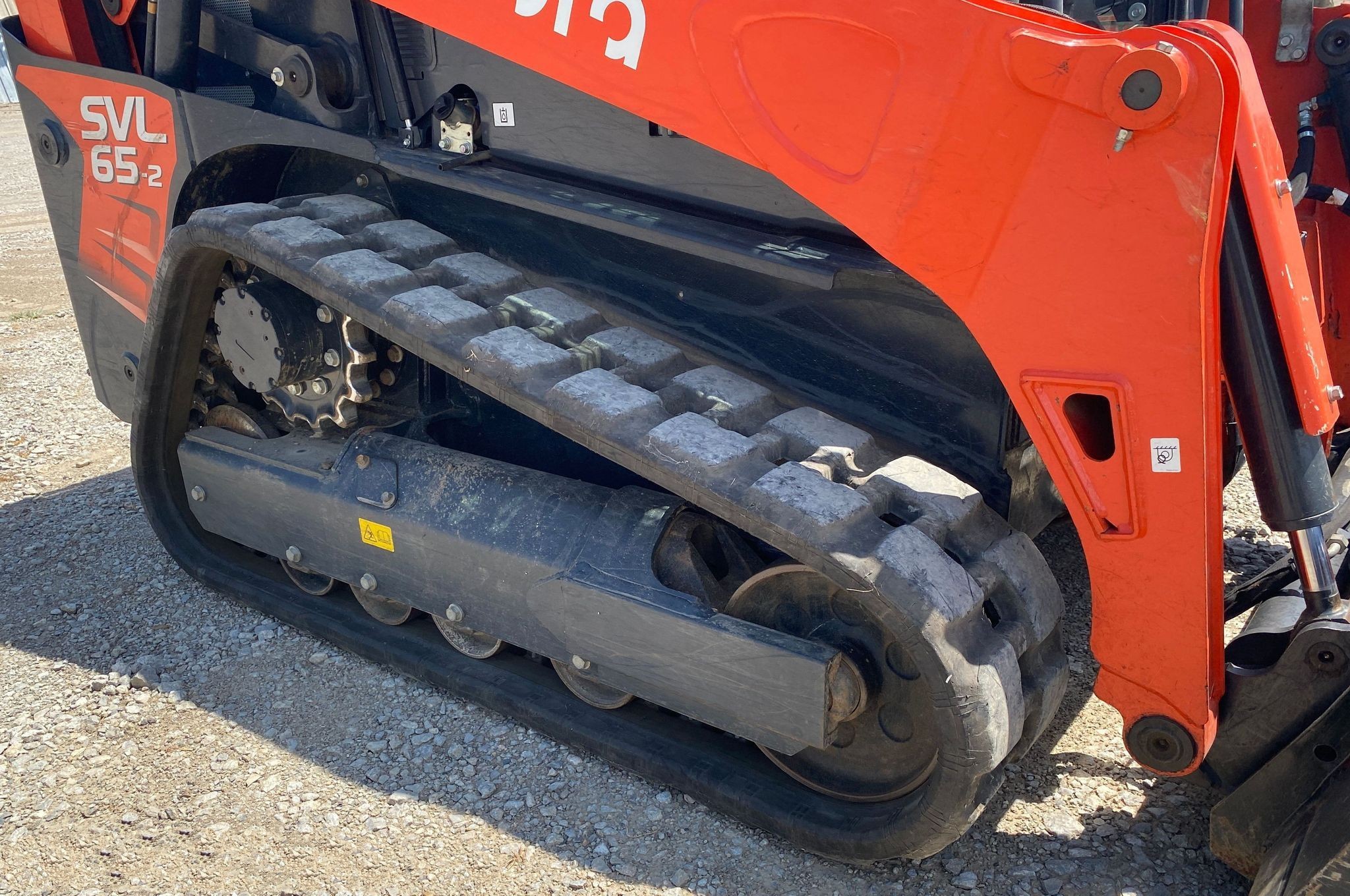 gallery 2021 Kubota SVL65-2  tracked skid steer loader