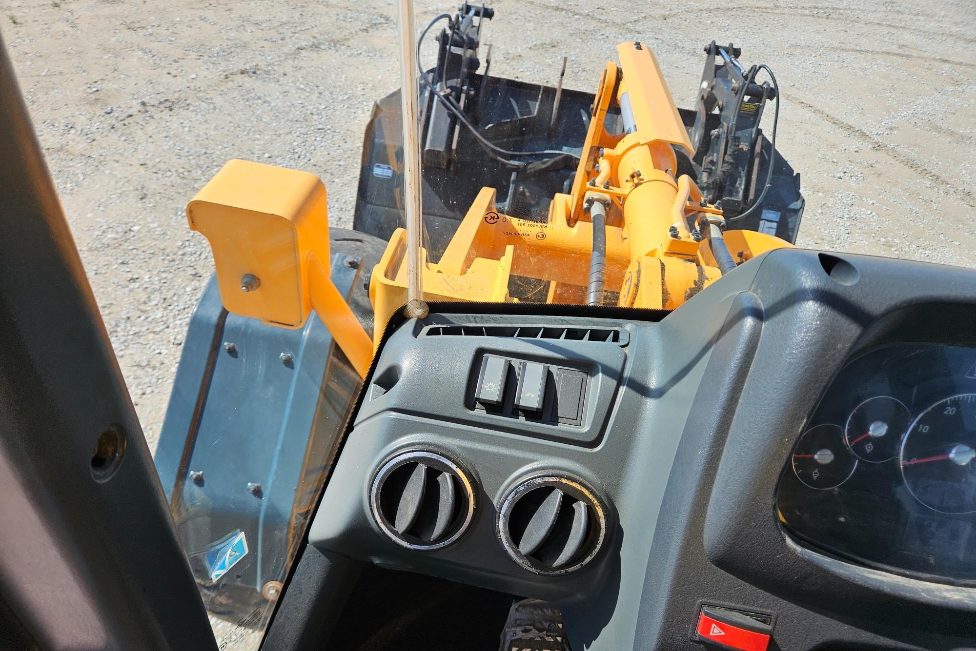 gallery 2015 Hyundai HL740XTD-9A Wheel Loader
