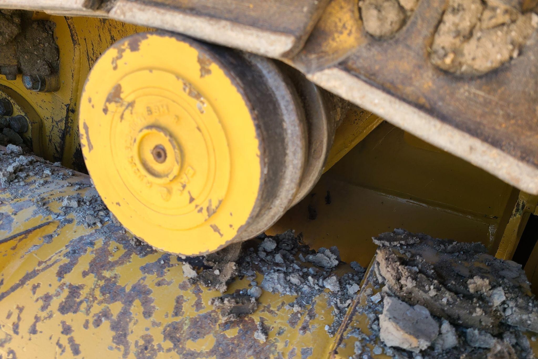 gallery 2018 Caterpillar 963K track loader