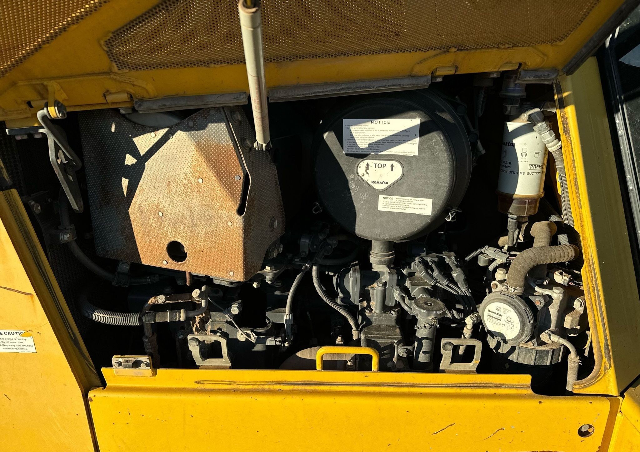 gallery 2013 Komatsu D65WX-17 dozer