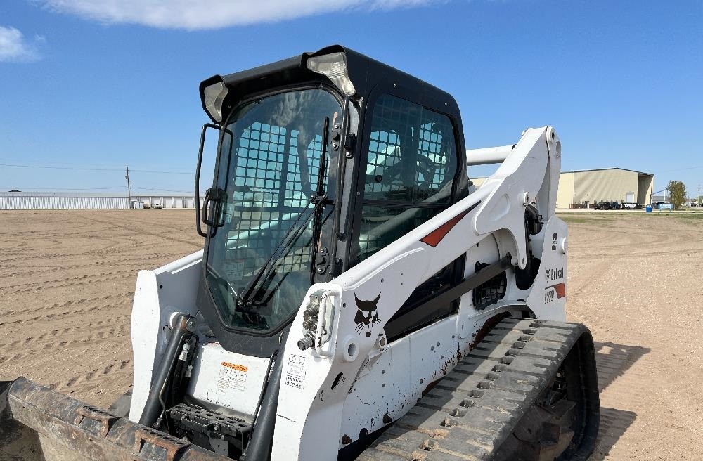 gallery 2019 Bobcat T770 Compact Track Loader