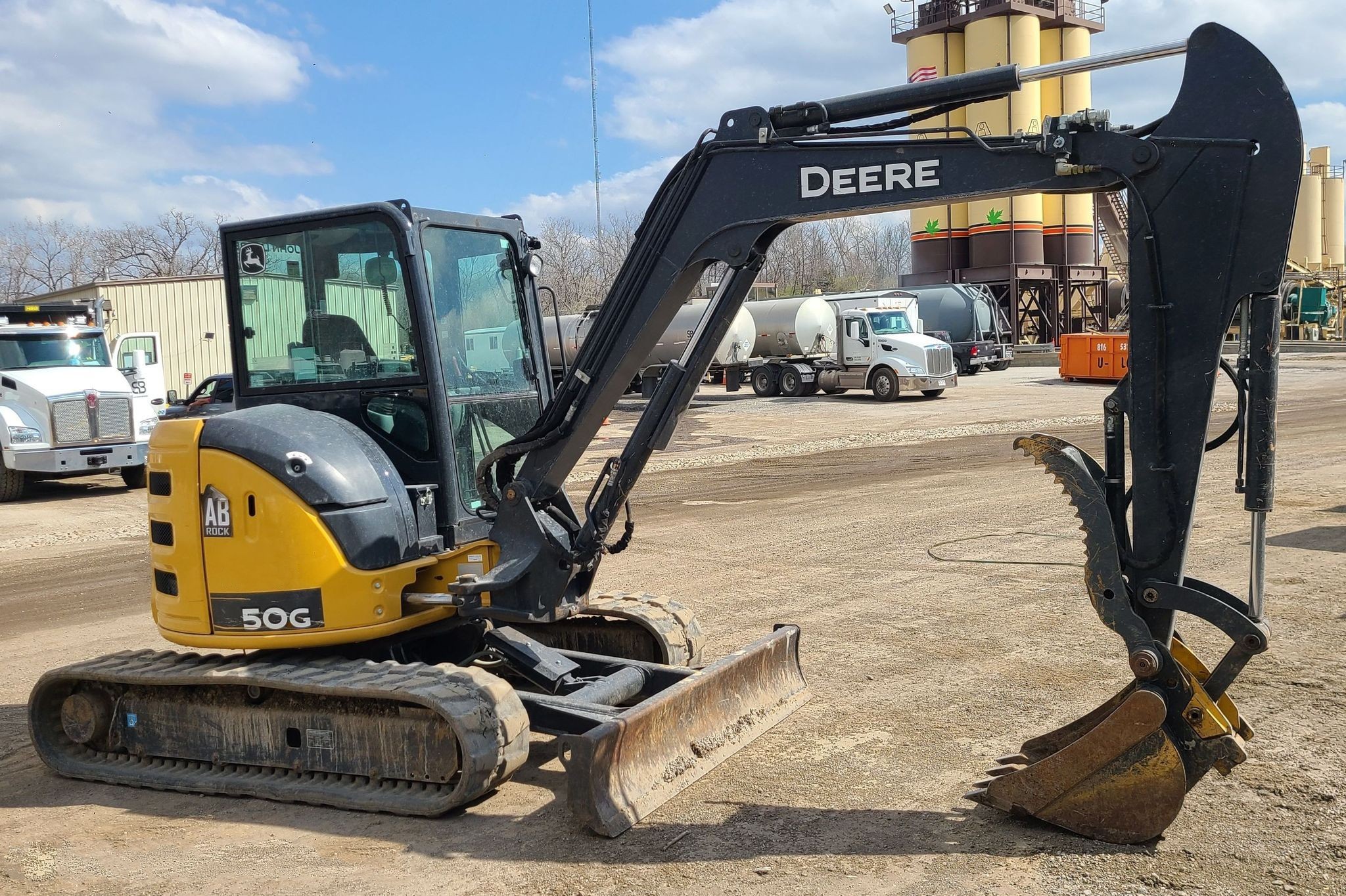 gallery 2019 John Deere 50G mini excavator