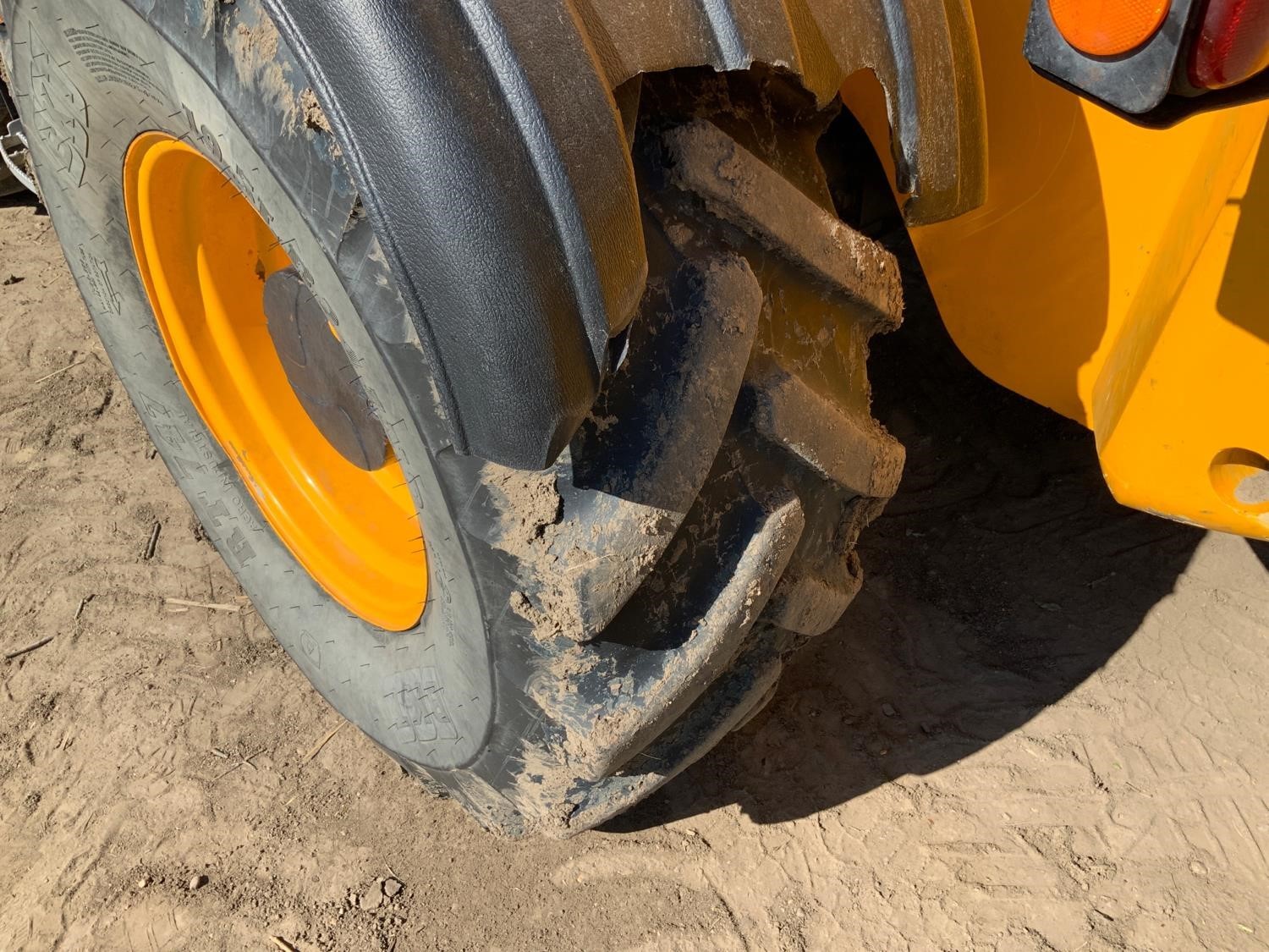 gallery 2017 Jcb 560-80AGS 4x4x4 Telehandler