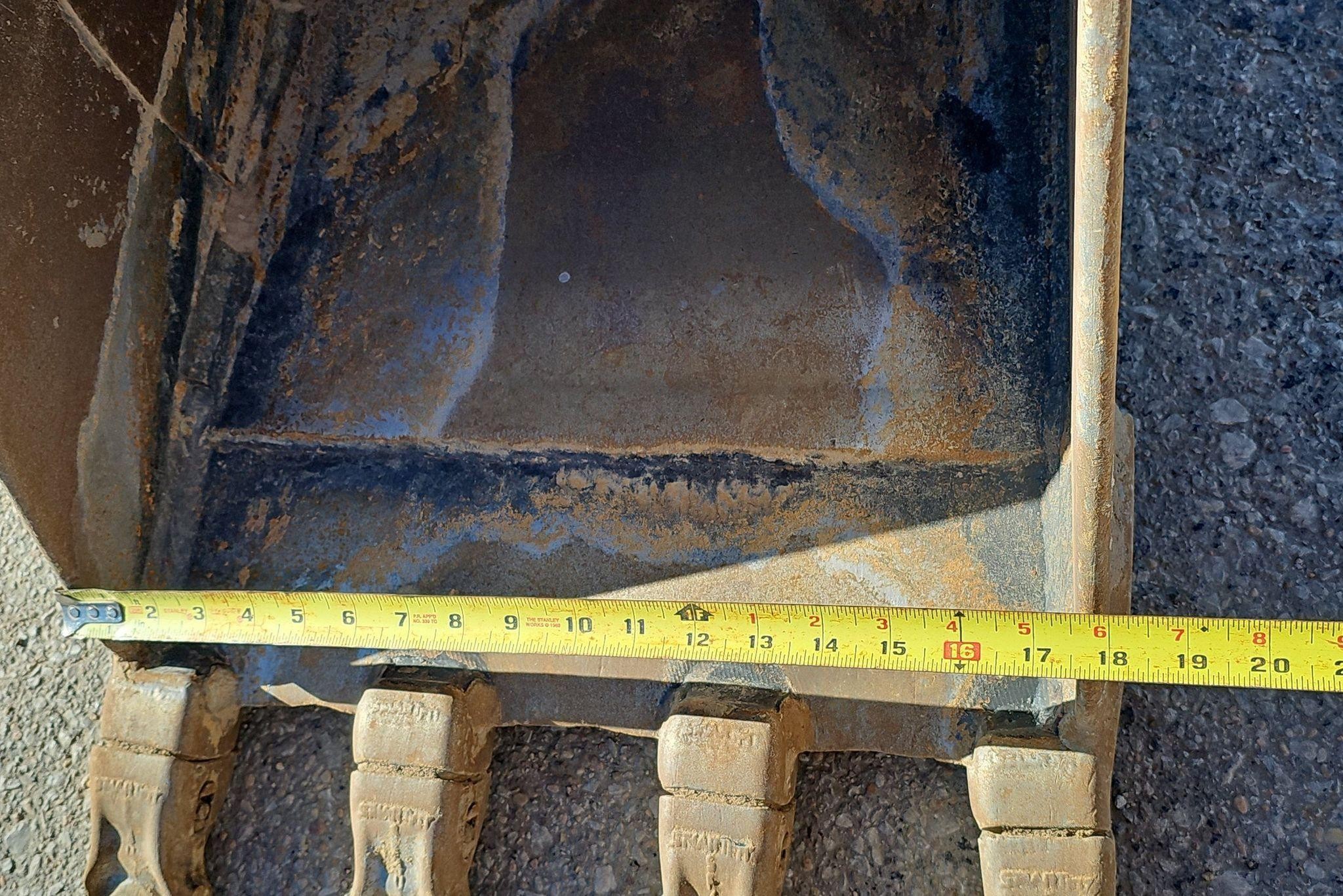 gallery 2021 Case CX57C mini excavator