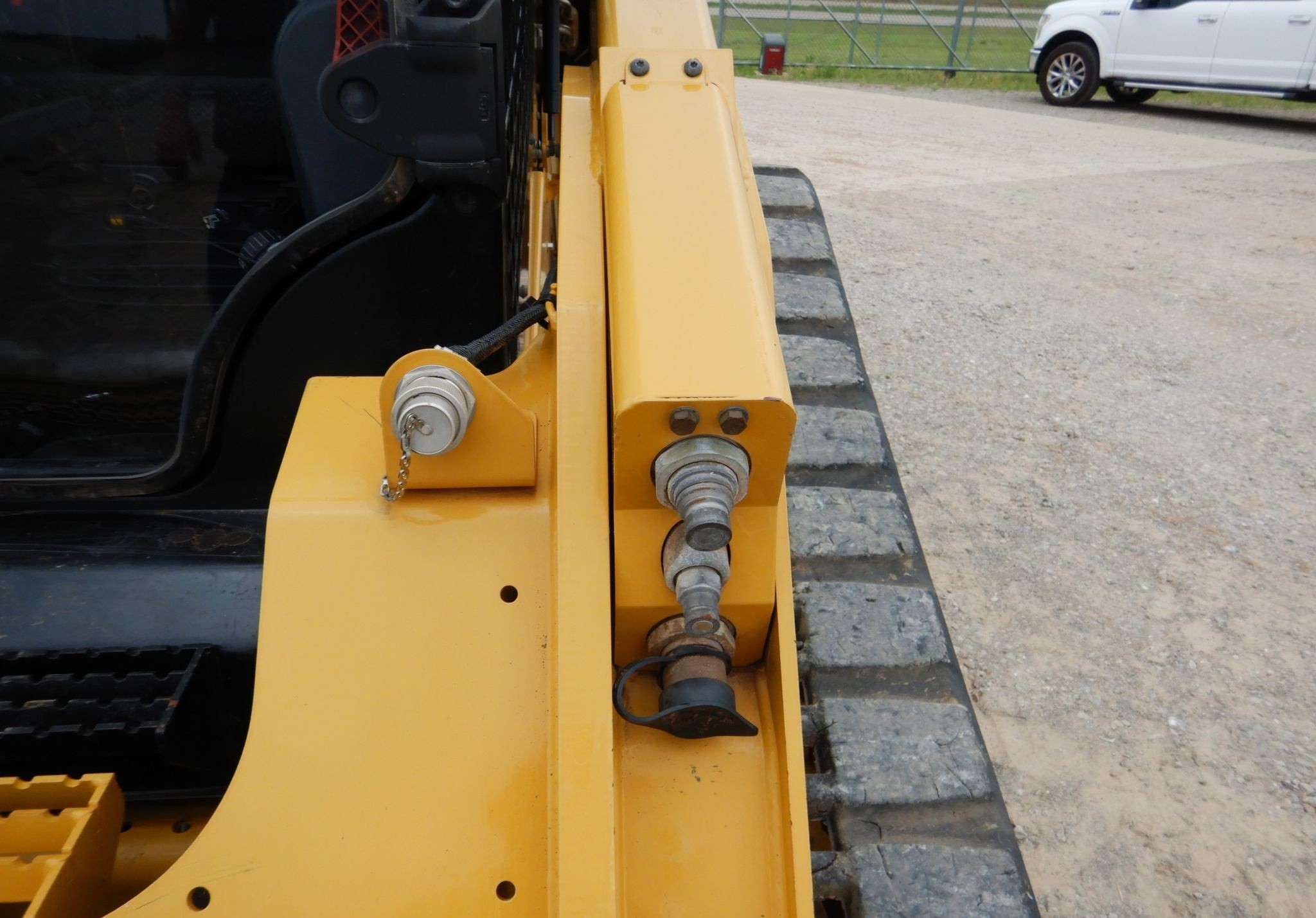 gallery 2018 Caterpillar 299D2 skid steer
