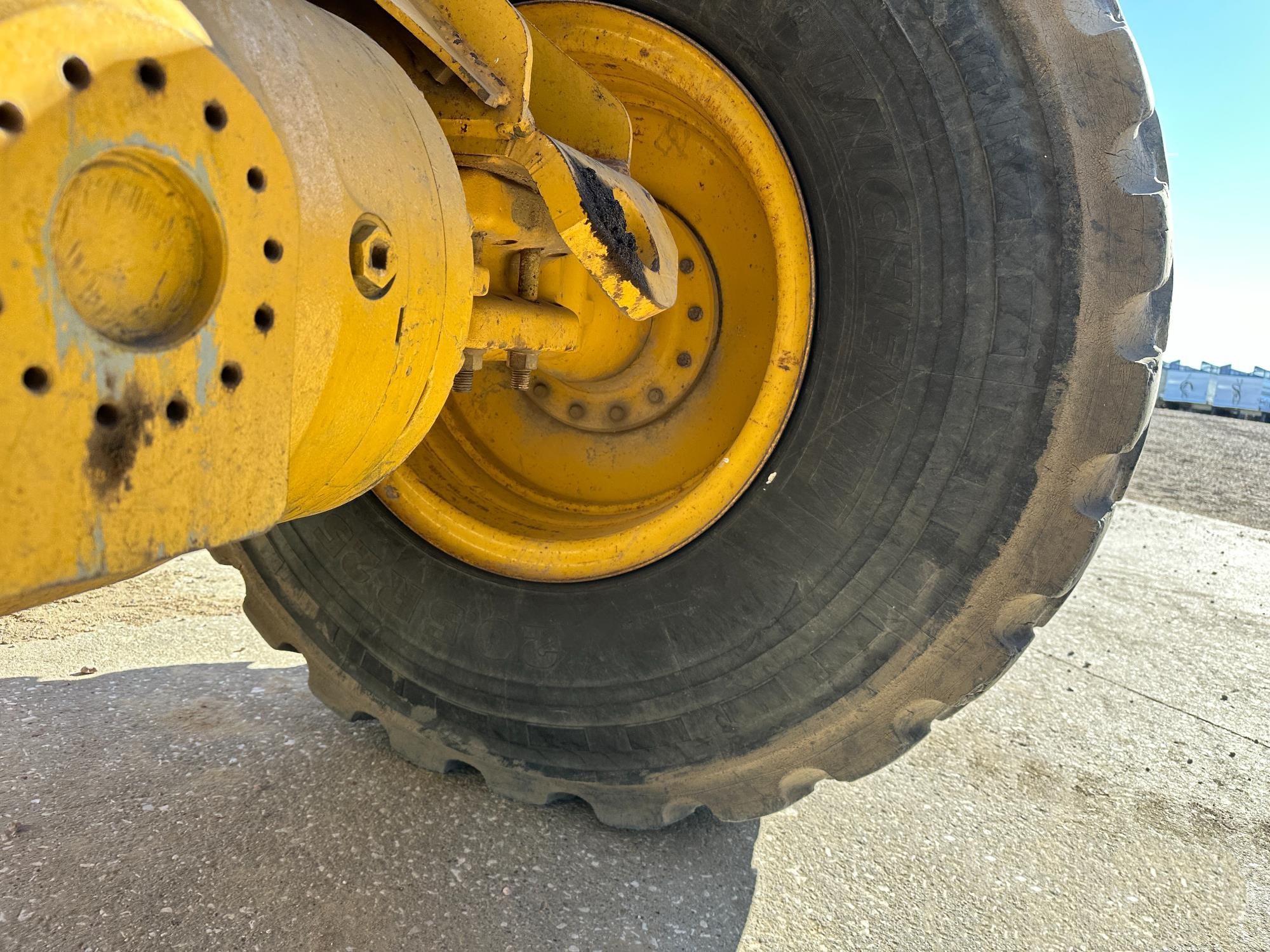 gallery 2015 John Deere 544K Wheel Loader WGrapple