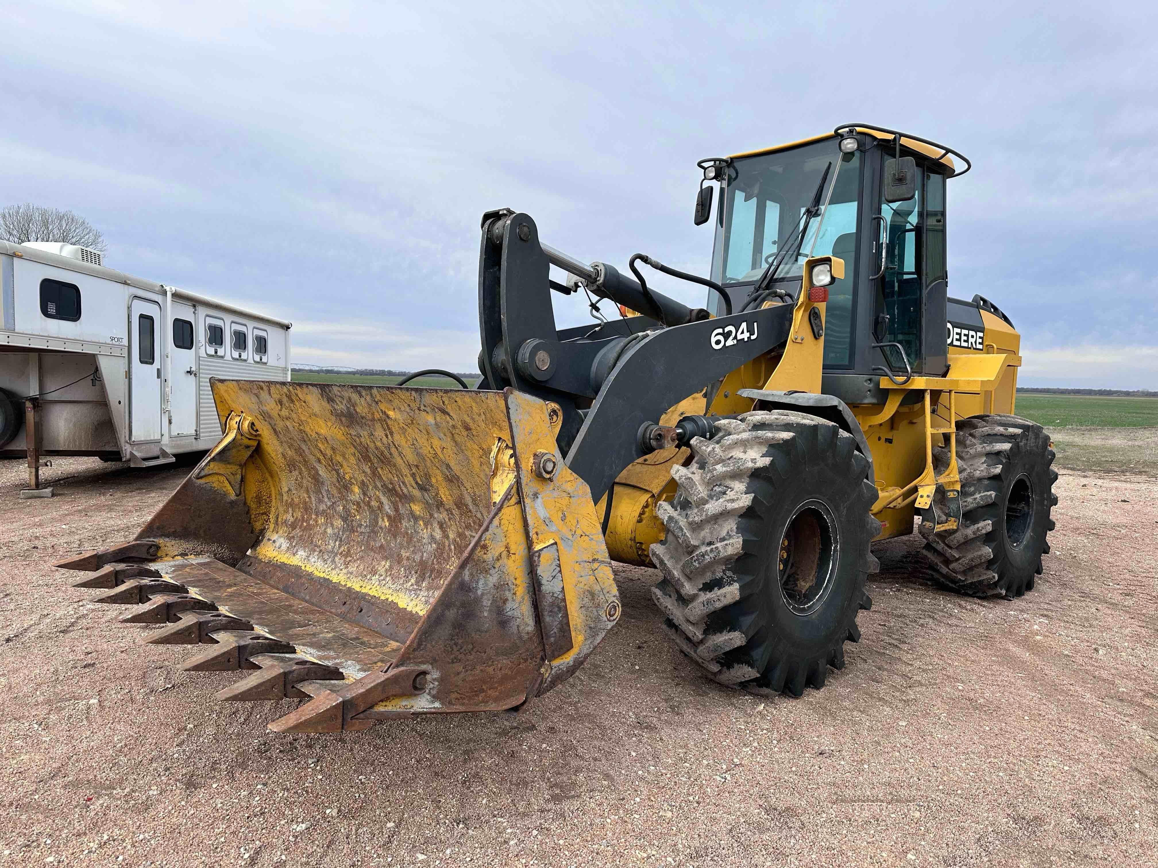 gallery 2004 John Deere 624J Wheel Loader W4-IN-1 Bucket