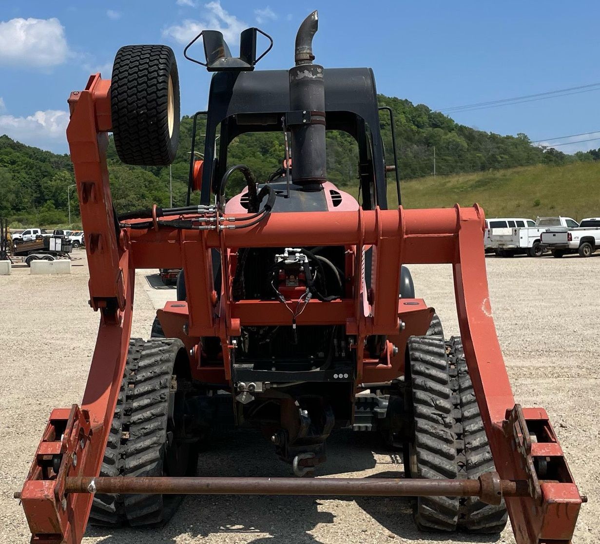 gallery 2011 Ditch Witch RT115 Quad vibratory cable plow
