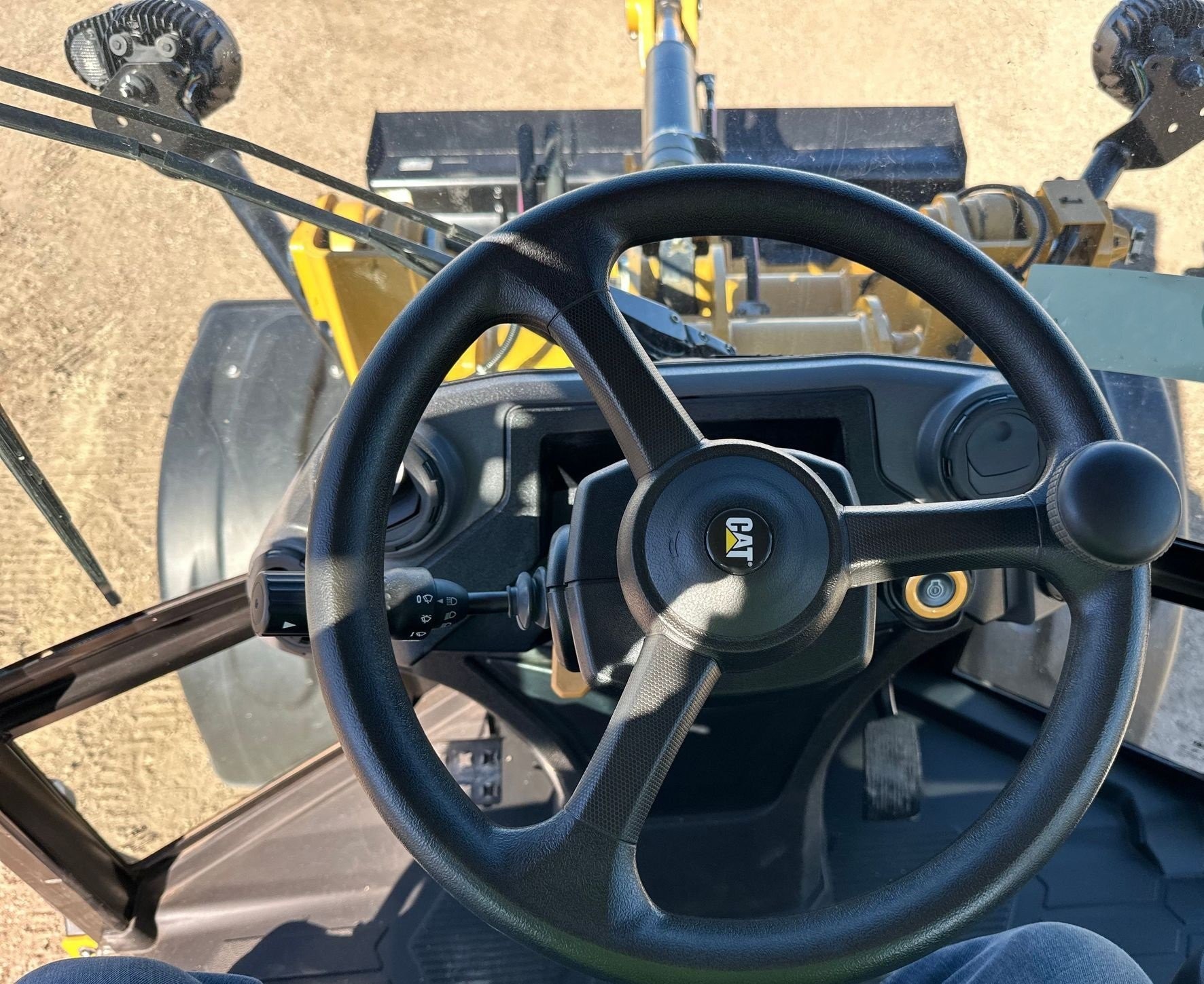 gallery 2023 Caterpillar 908 wheel loader