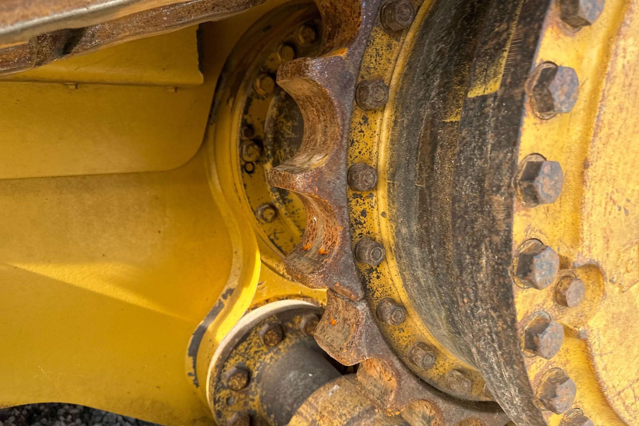 gallery 2014 Caterpillar D6T LGP dozer