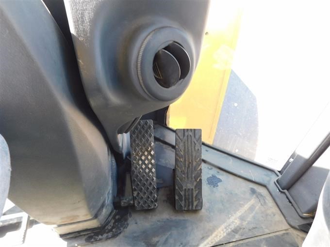 gallery 2014 John Deere 524K High Lift Wheel Loader