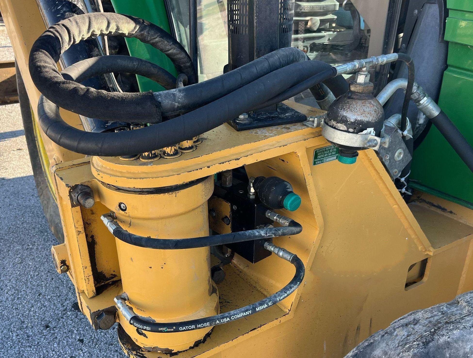 gallery 2015 John Deere 6125M MFWD tractor