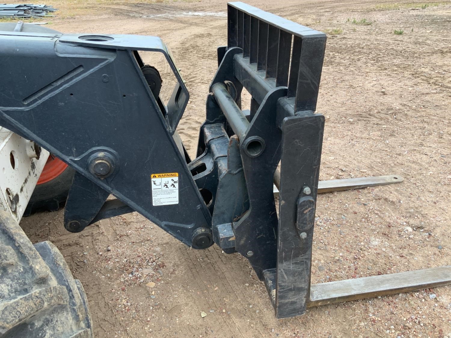 gallery 2010 Bobcat V723 4x4x4 Telehandler
