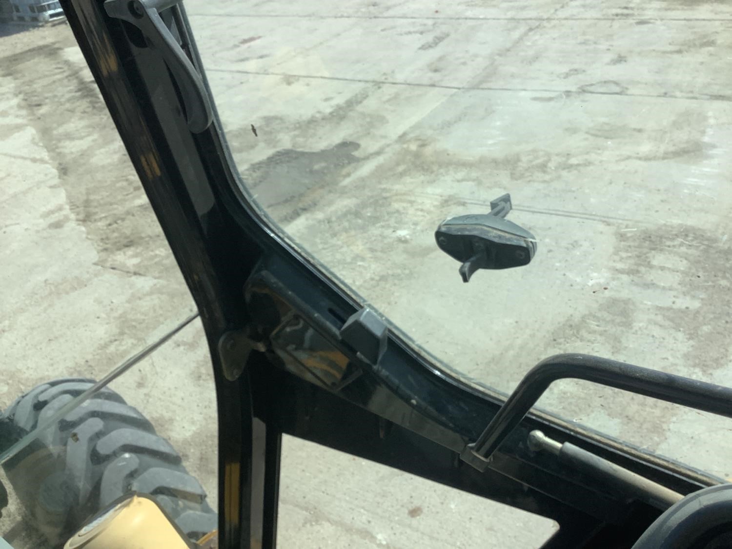 gallery 2005 Caterpillar 420D 4x4 Loader Backhoe W4-IN-1 Bucket & Extend
