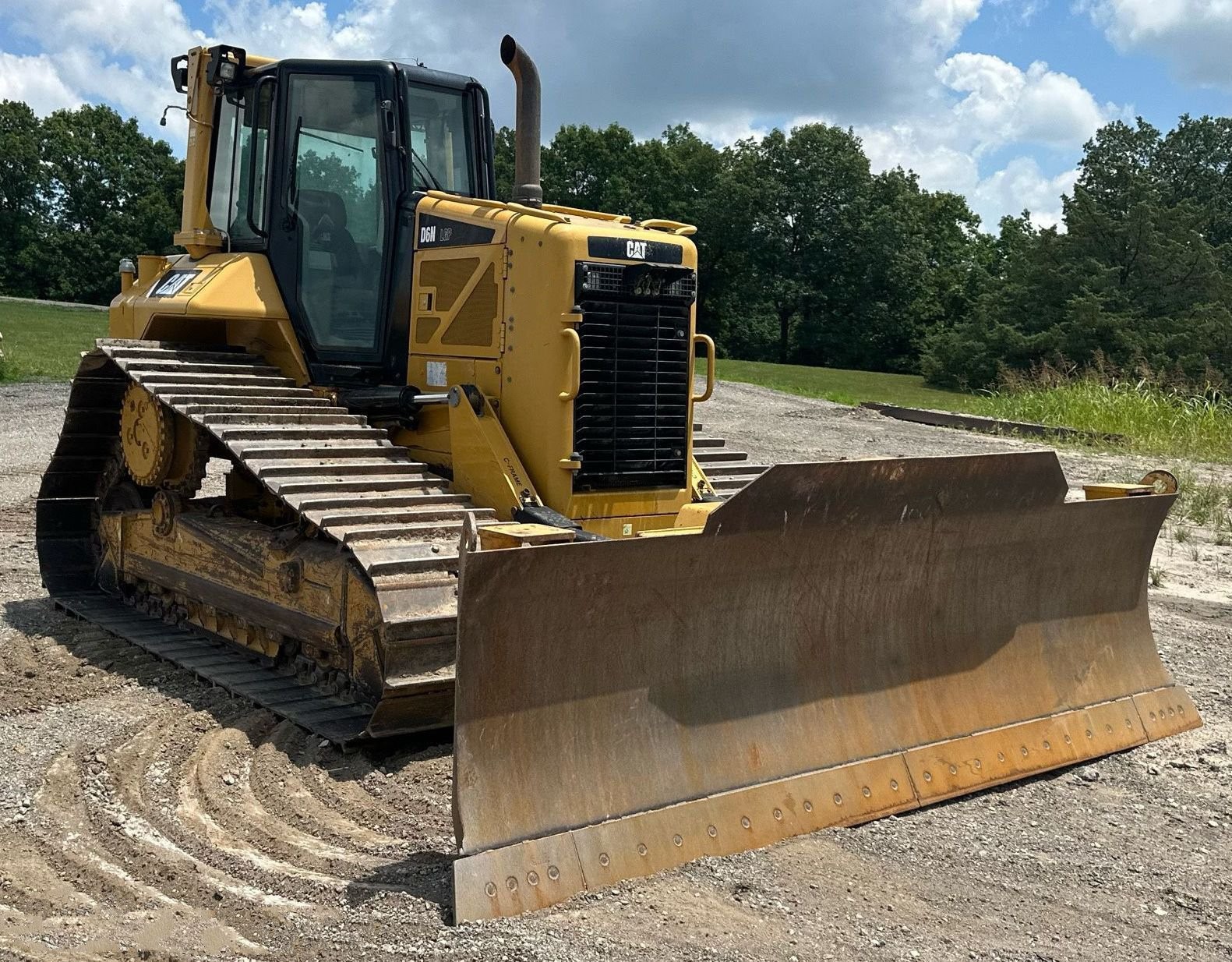 gallery 2012 Caterpillar D6N LGP dozer
