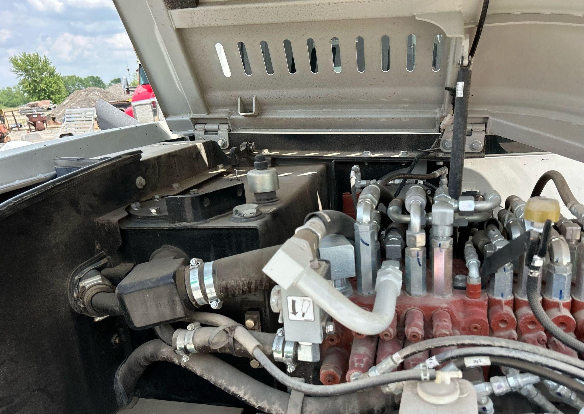 gallery 2020 Takeuchi TB290 mini excavator