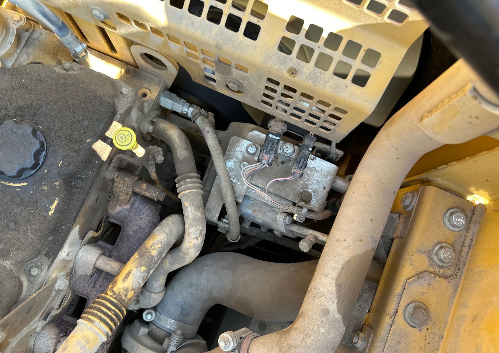 gallery 2015 Caterpillar 323FL excavator