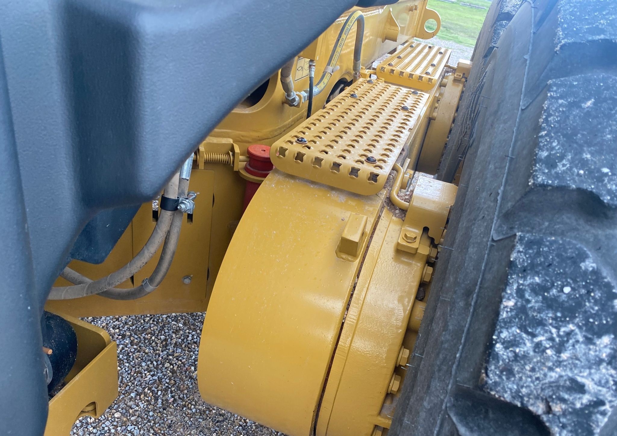 gallery 2010 Caterpillar 140M motor grader