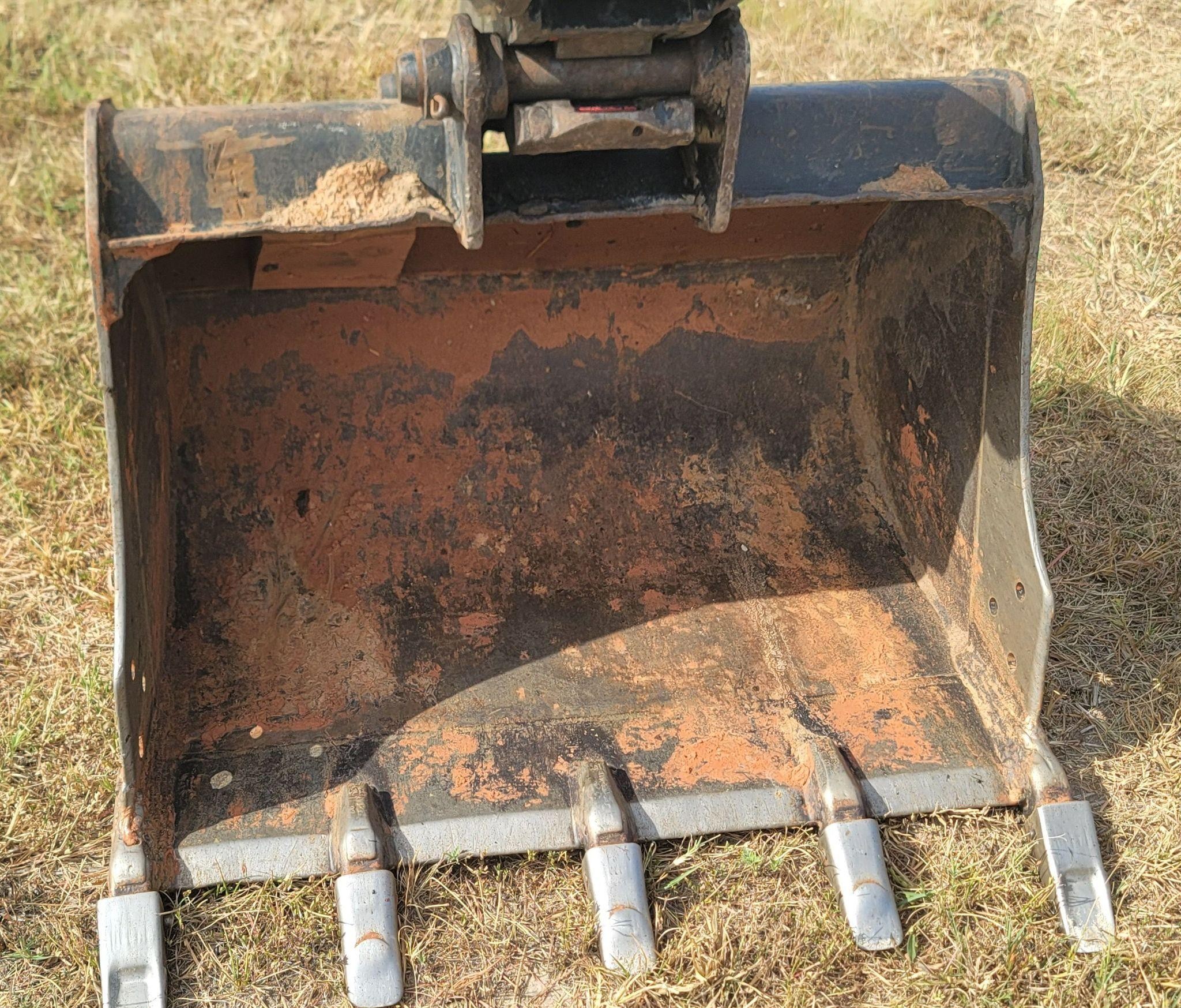 gallery 2019 Caterpillar 306CR  mini excavator
