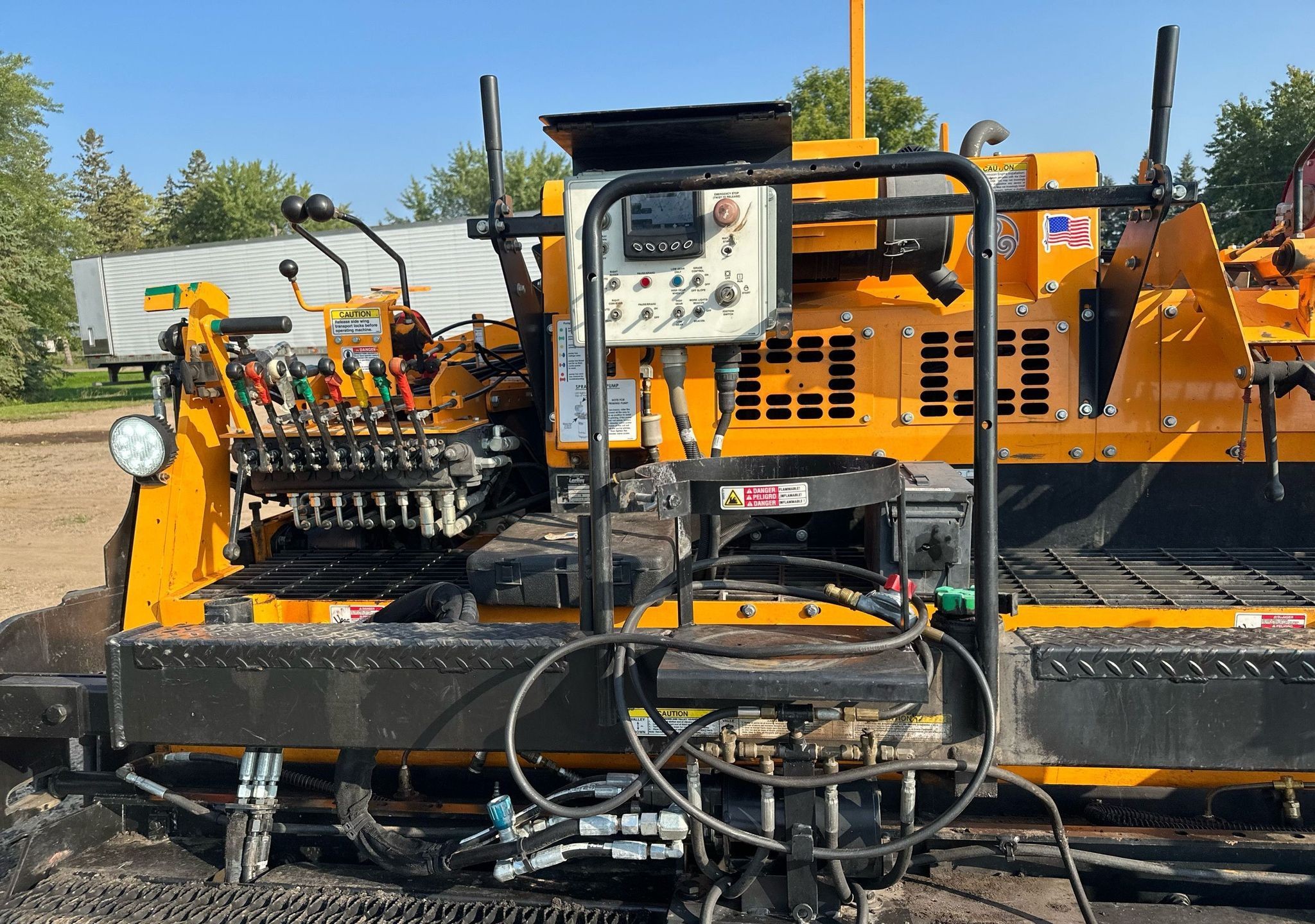 gallery 2018 LeeBoy 8500D paver